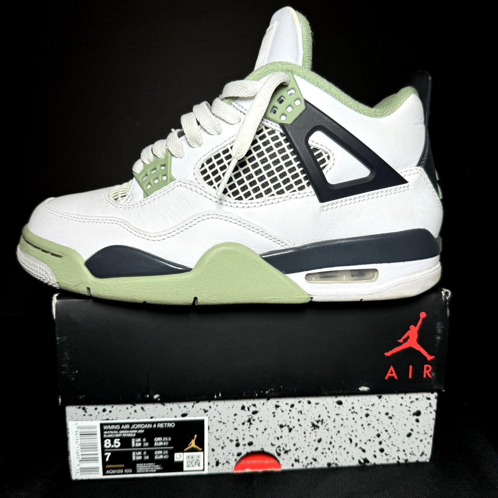 Air Jordan 4 Retro Seafoam Women's Shoes - Size 8.5