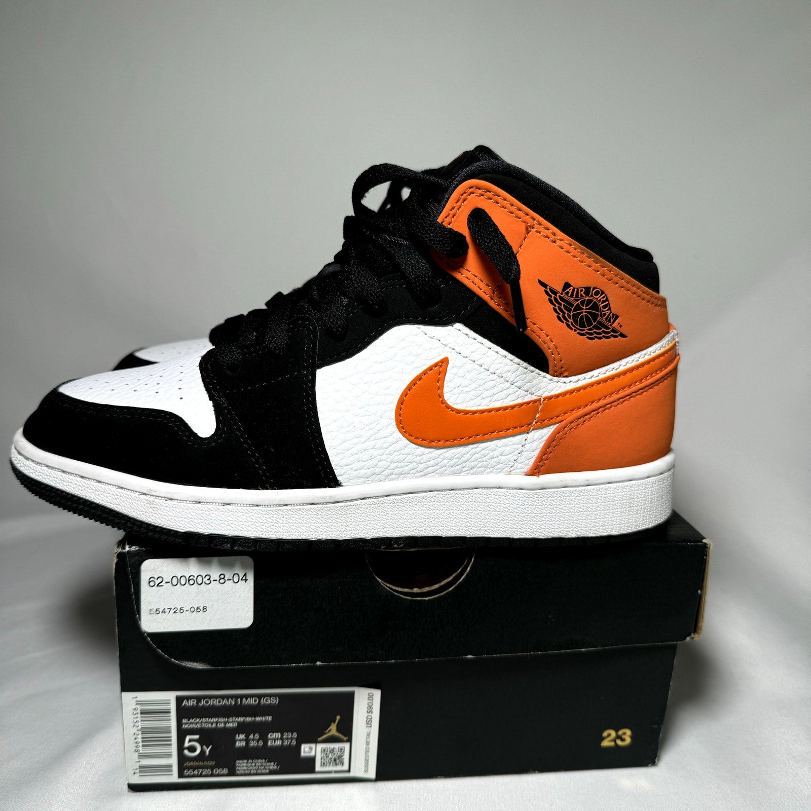 Air Jordan 1 Mid GS Shattered Blackboard 2019 Kids Shoes - Size 5