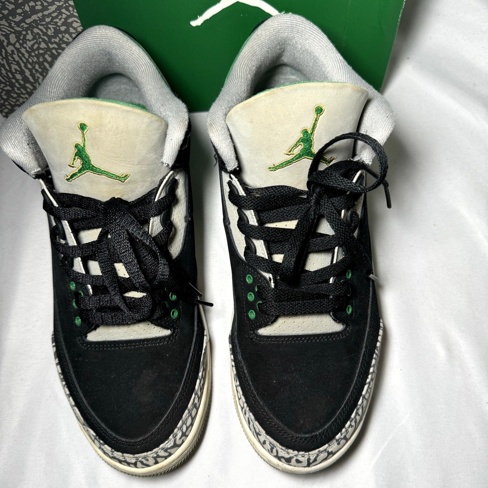 Air Jordan 3 Retro Pine Green Men's Shoes - Size 10