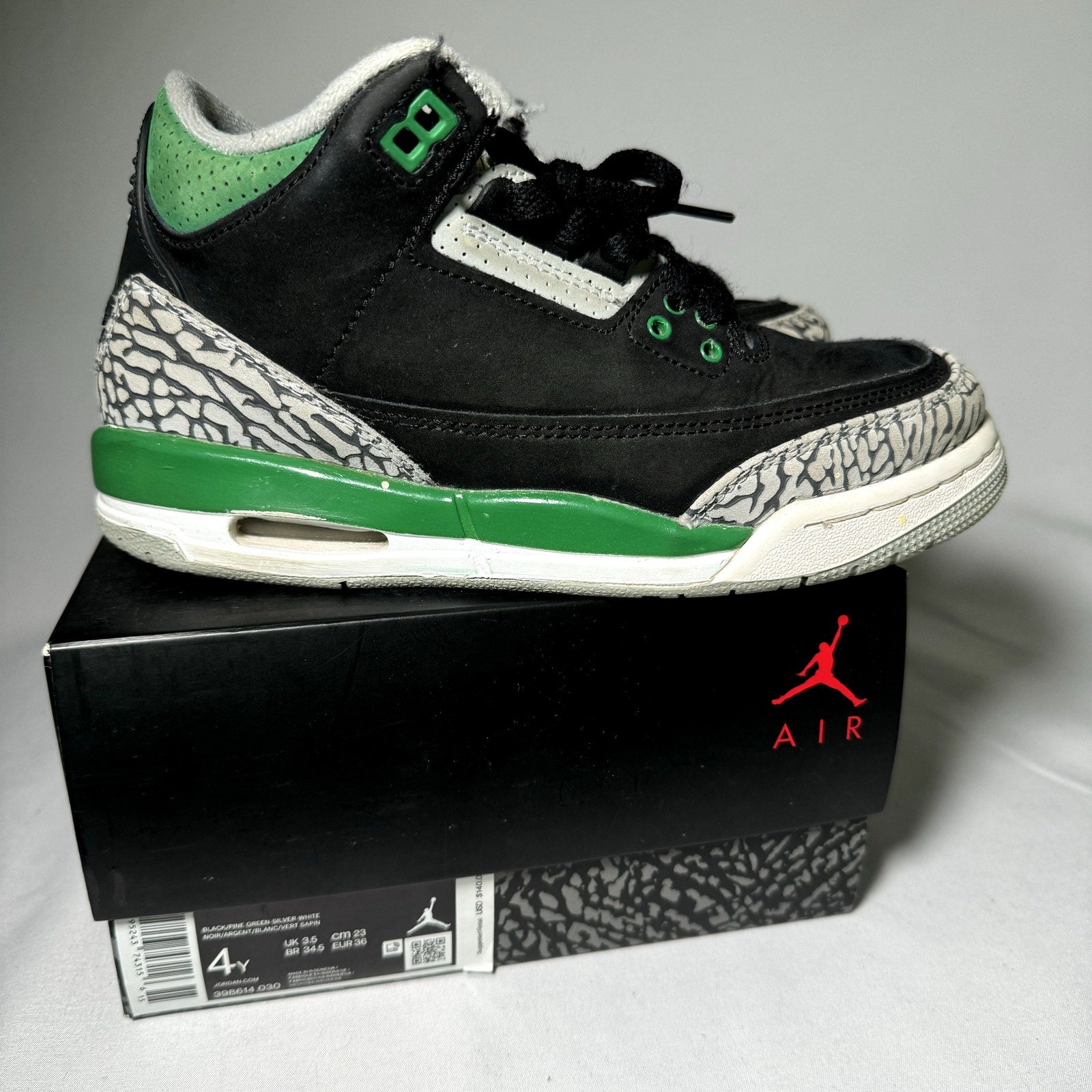 Air Jordan 3 Retro GS Pine Green 2021 Kids Shoes - Size 4