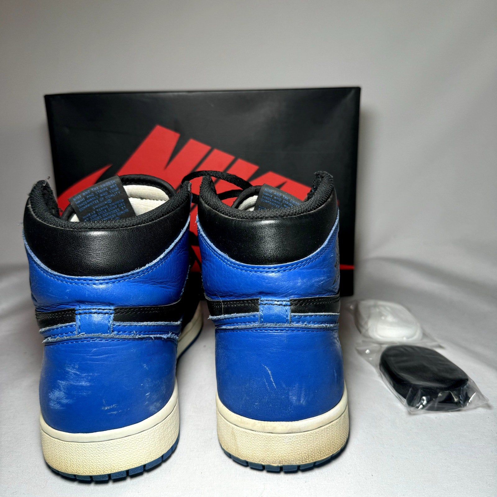 Air Jordan 1 Retro High OG Royal 2017 Men's Shoes - Size 9.5