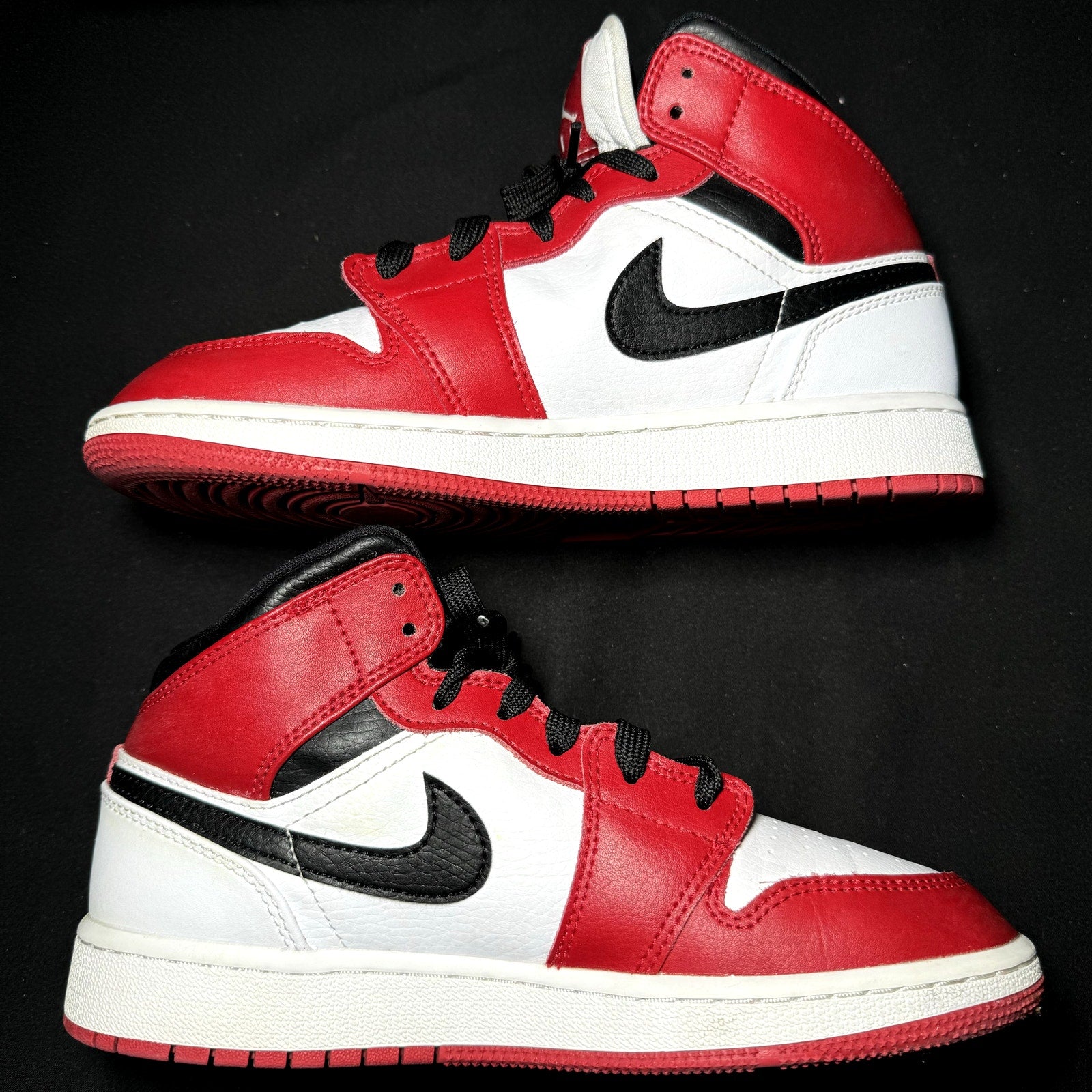 Jordan 1 Mid GS Chicago 2020 Kids Shoes  - Size 4.5