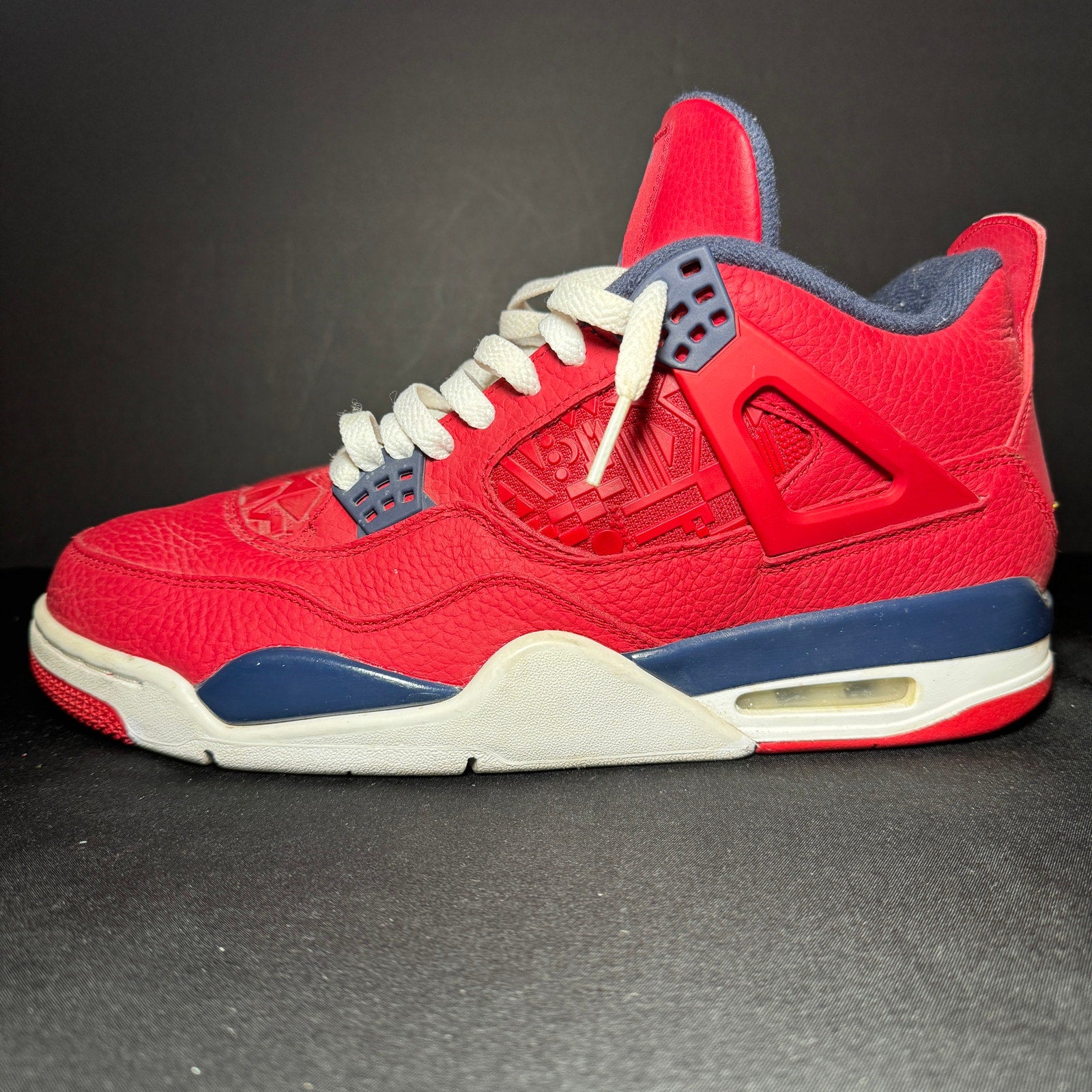 Air Jordan 4 Retro FIBA Men's Shoes - Size 10.5