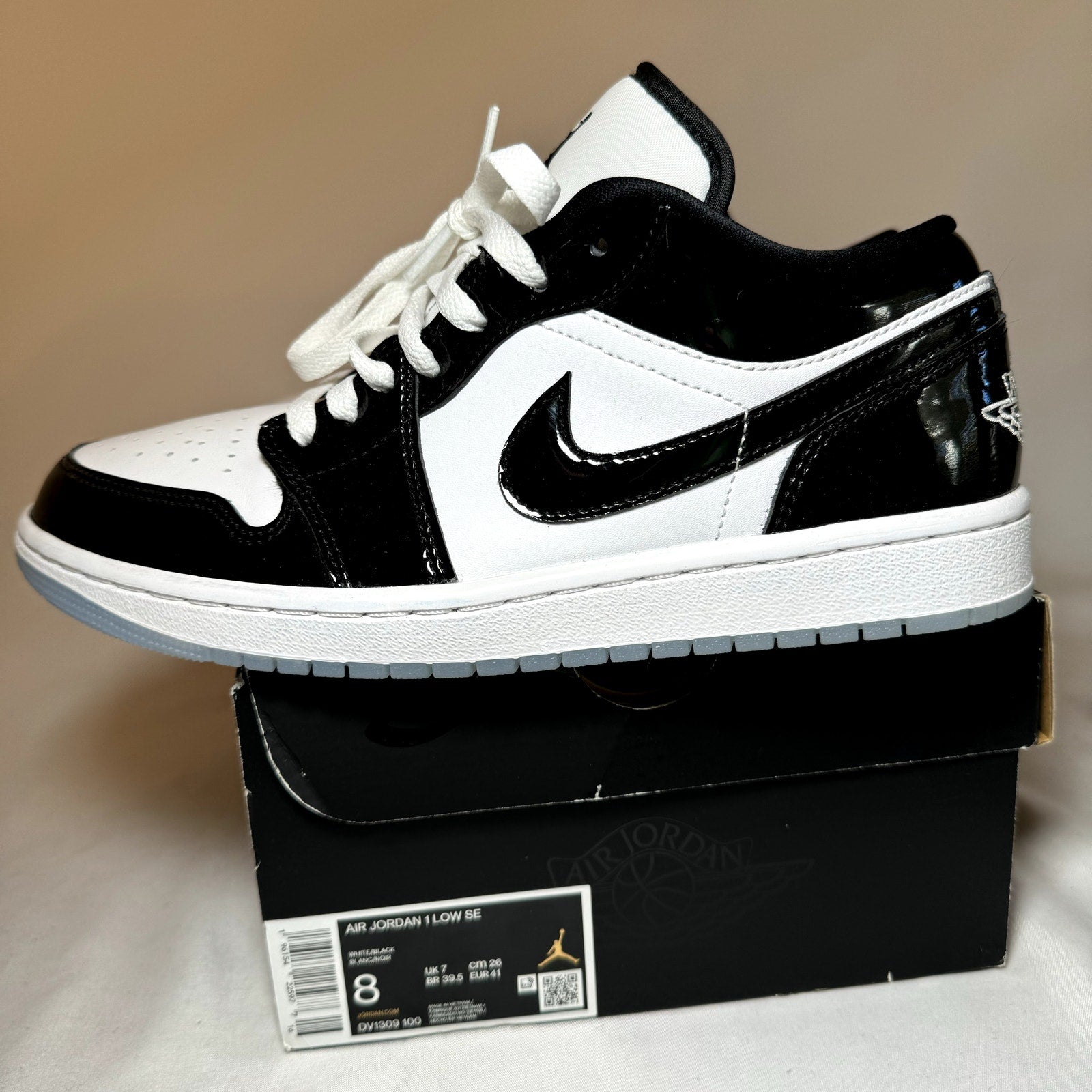 Air Jordan 1 Low SE Concord Men's Shoes - Size 8