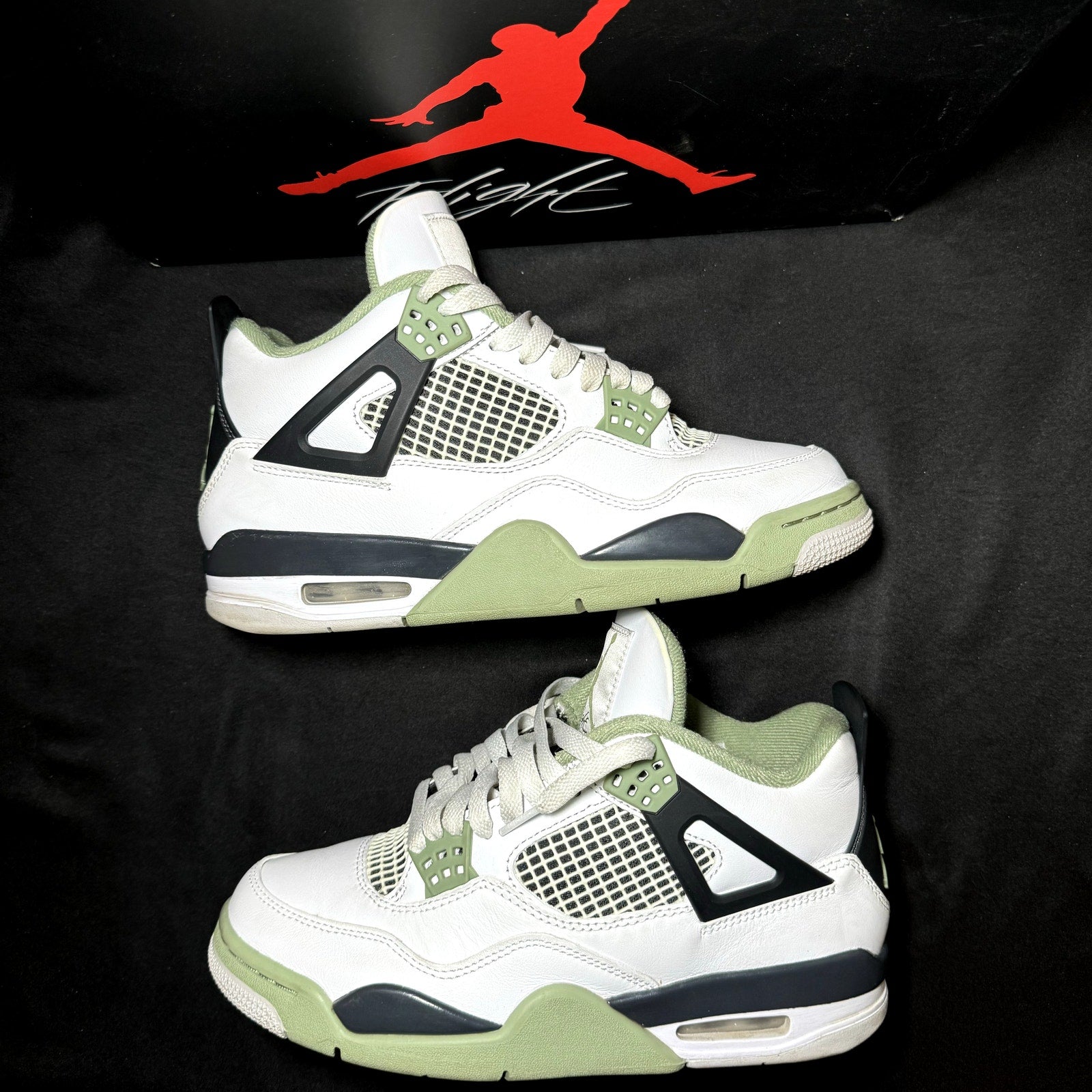 Air Jordan 4 Retro Seafoam Women's Shoes - Size 8.5