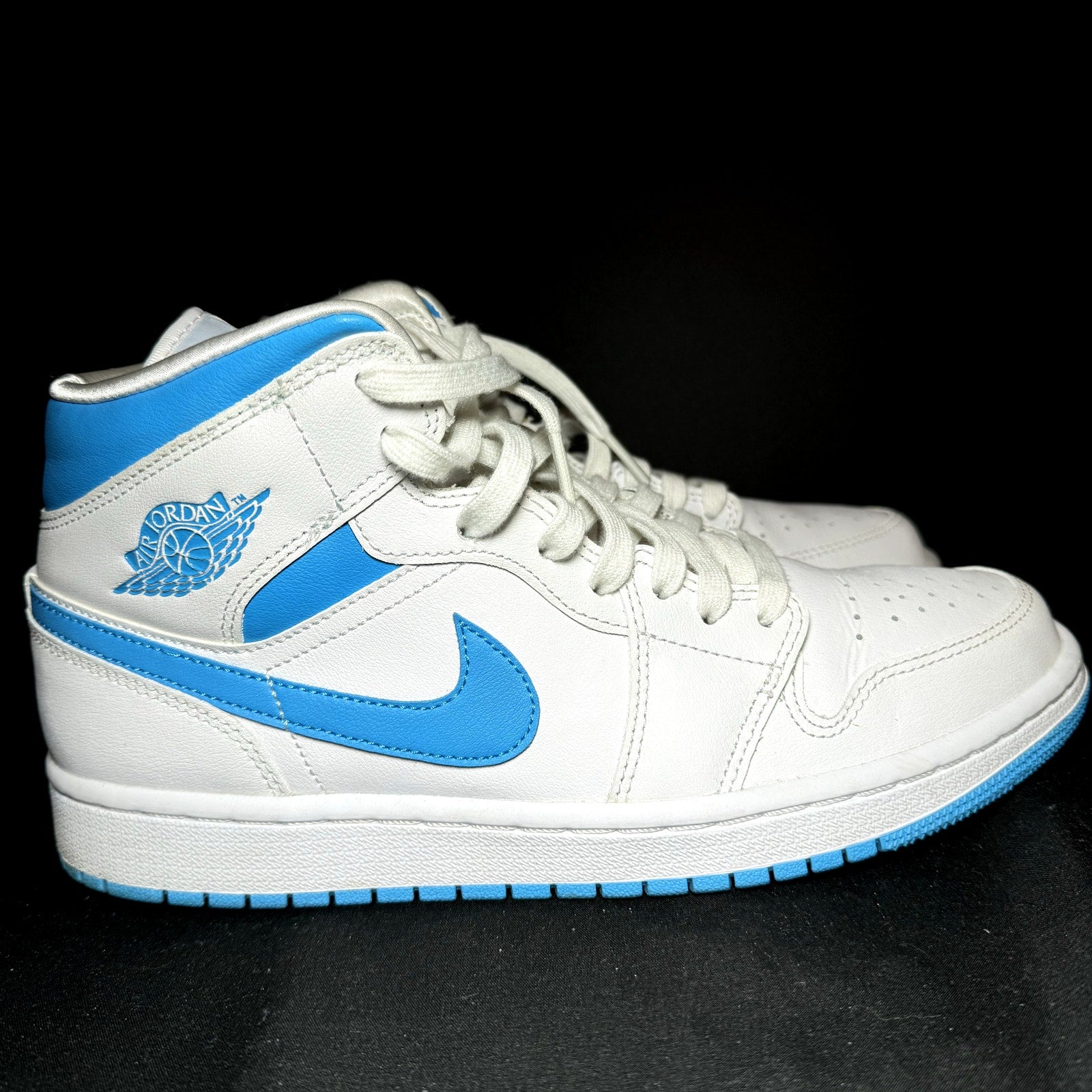 Air Jordan 1 Mid UNC Women's Shoes - Size 10