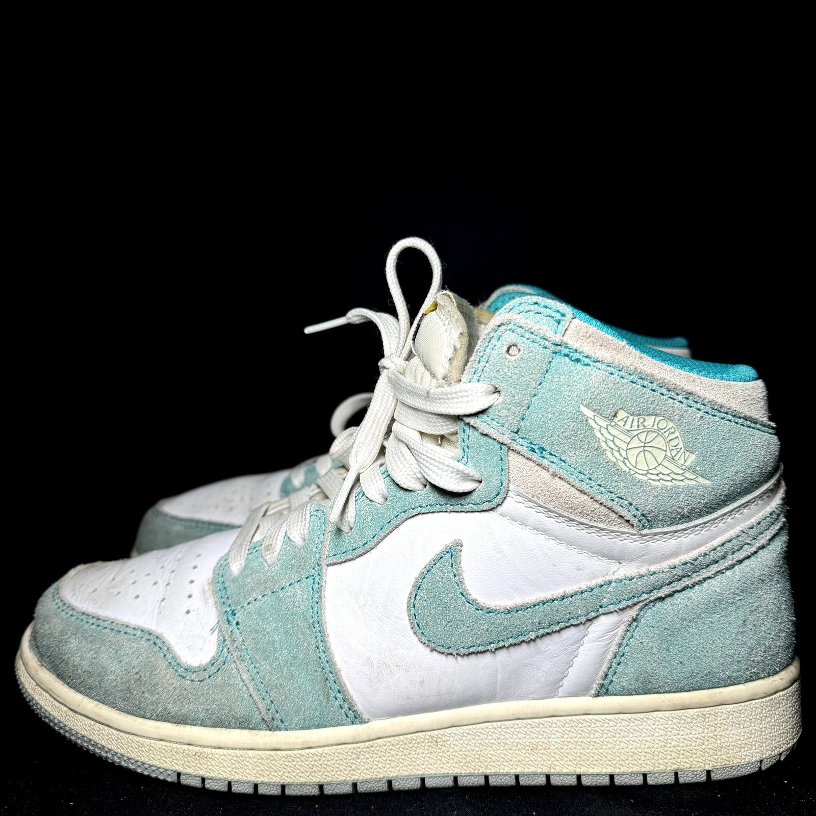 Air Jordan 1 Retro High OG GS Turbo Green Kids Shoes - Size 6