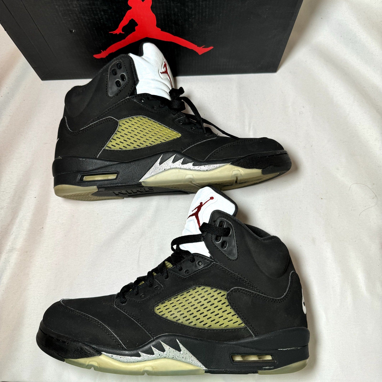 Air Jordan 5 Retro OG Metallic 2016 Men's Shoes - Size 9.5