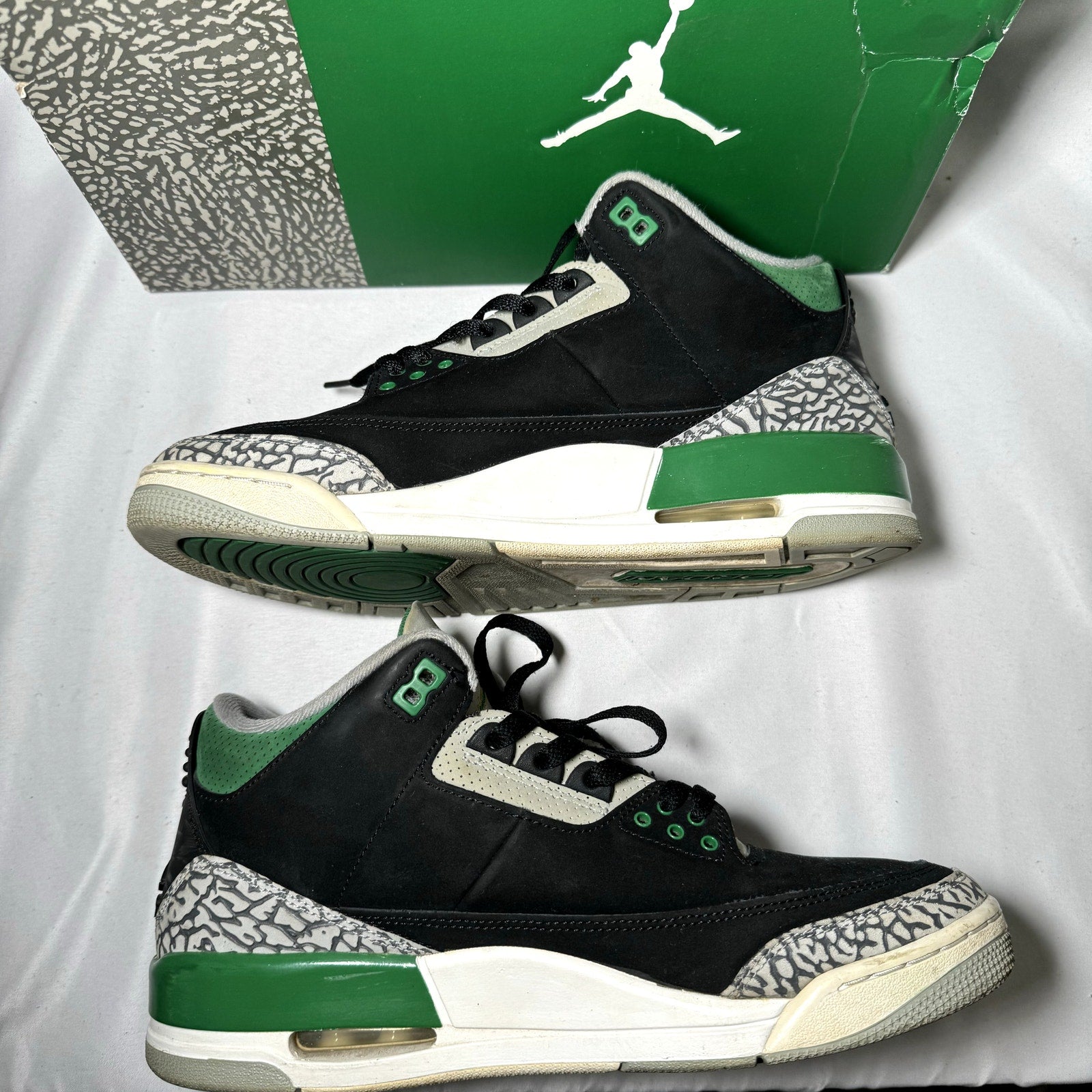 Air Jordan 3 Retro Pine Green Men's Shoes - Size 10