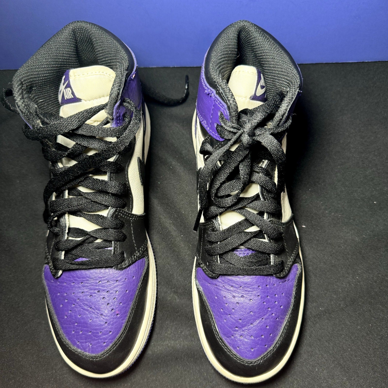 Air Jordan 1 Retro High OG GS Court Purple Kids Shoes - Size 6.5