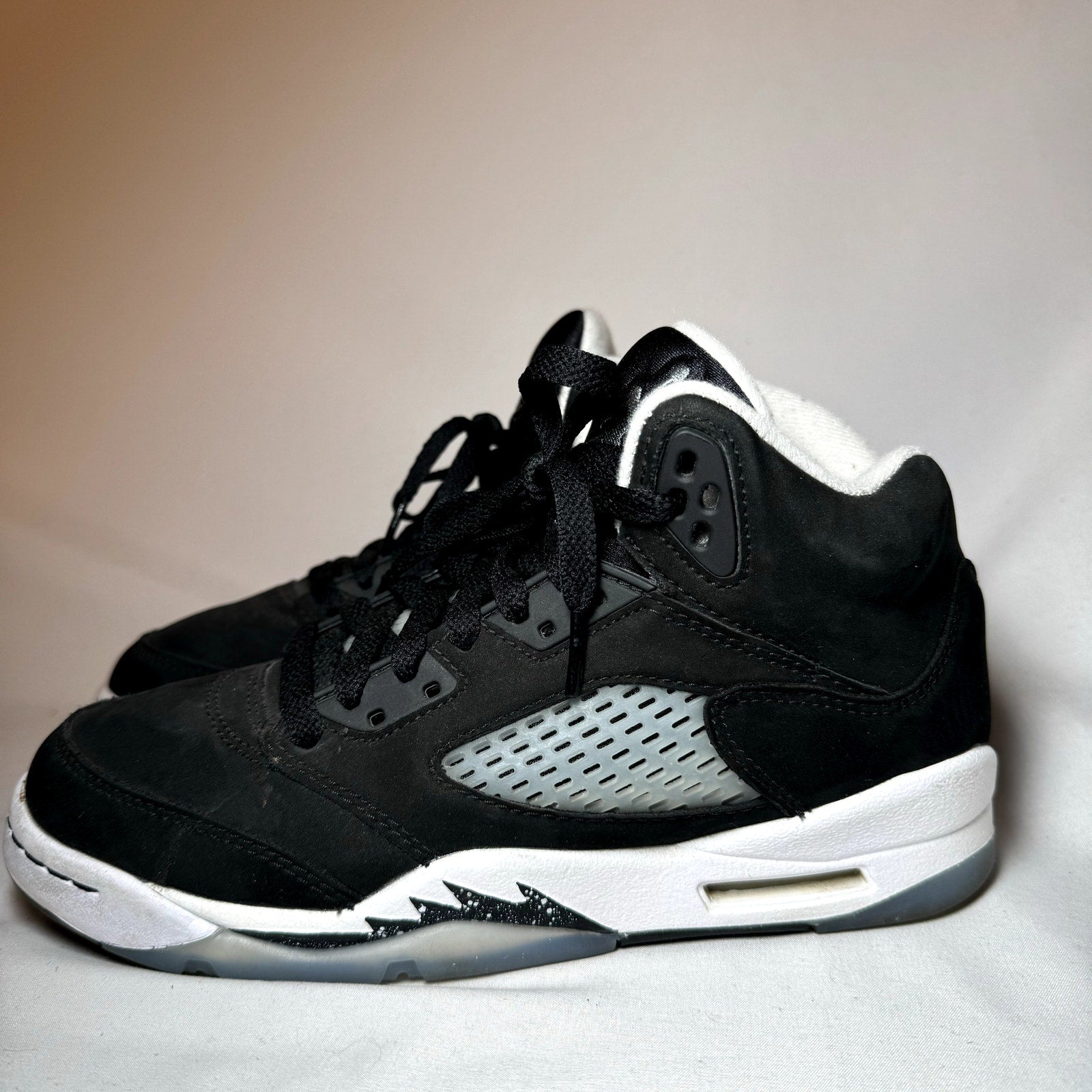 Air Jordan 5 Retro GS Oreo 2021 Kids Shoes - Size 5