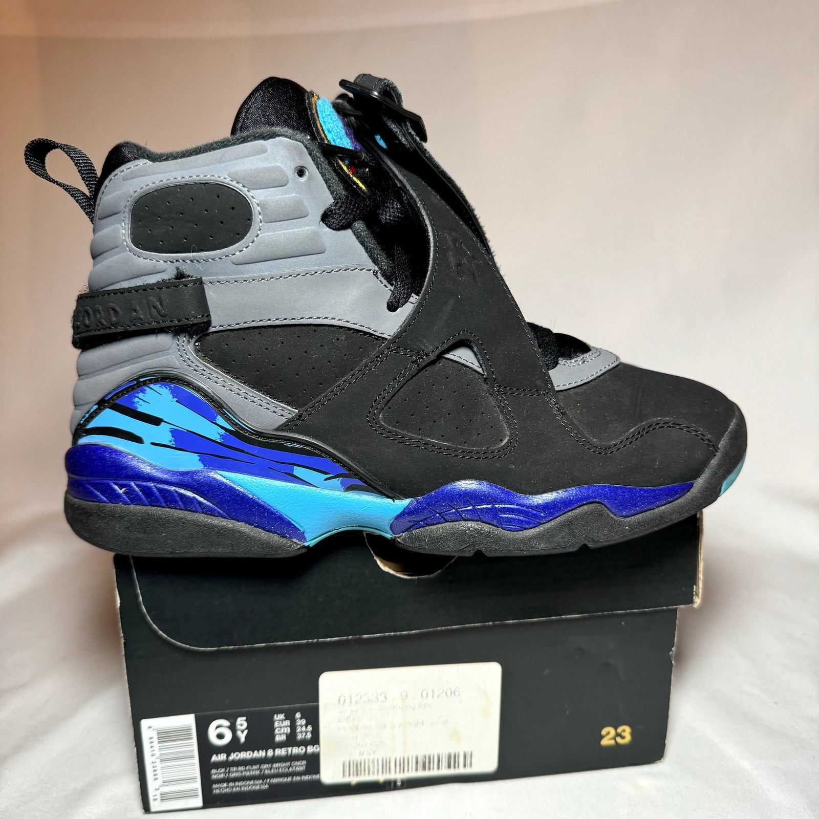 Air Jordan 8 Retro BG Aqua 2015 Kids Shoes - Size 6.5