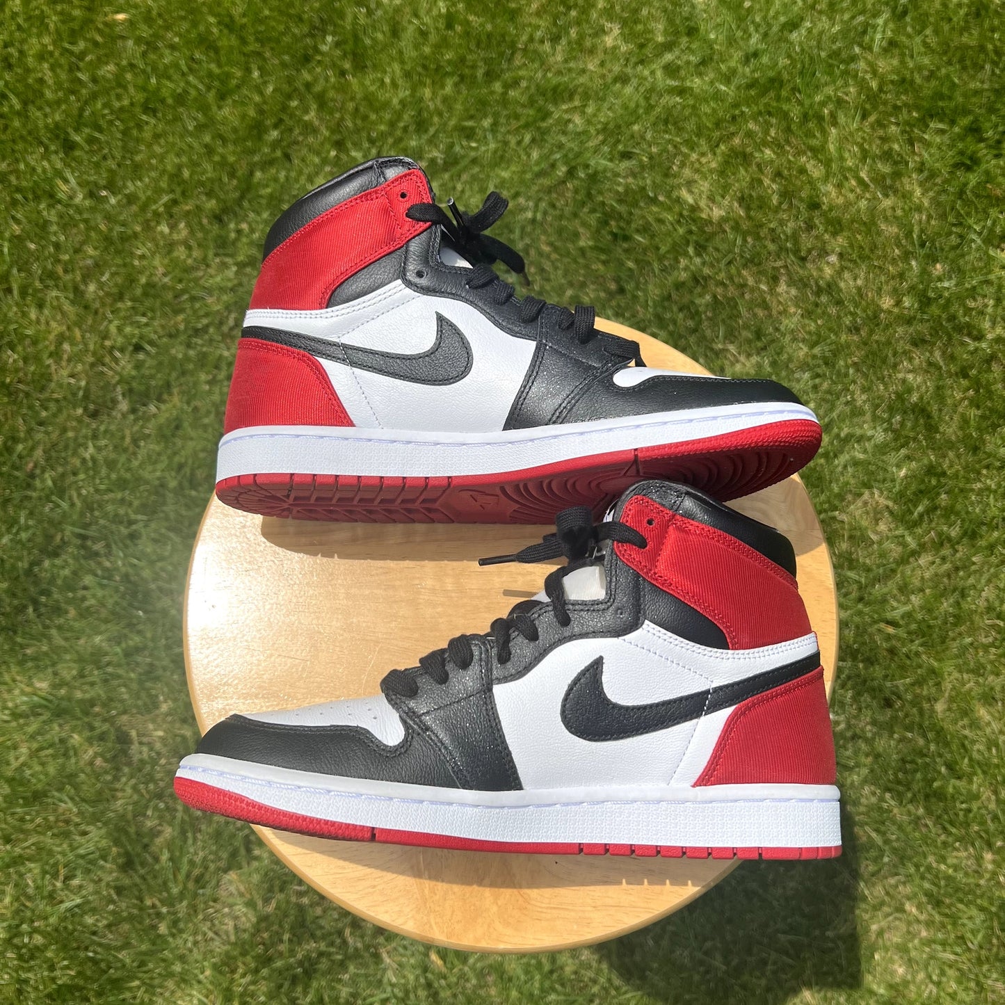 Wmns Air Jordan 1 Retro High Satin Black Toe Women's Shoes - Size 9