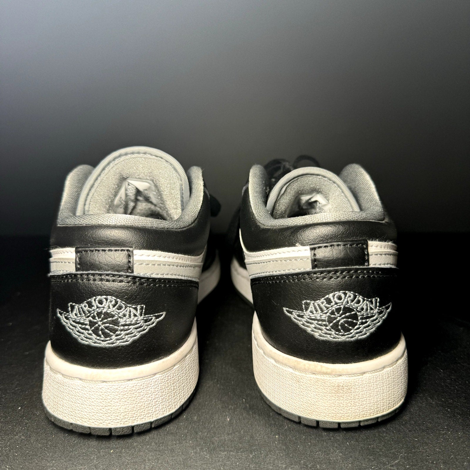 Air Jordan 1 Low GS Black Medium Grey Kids Shoes - Size 7