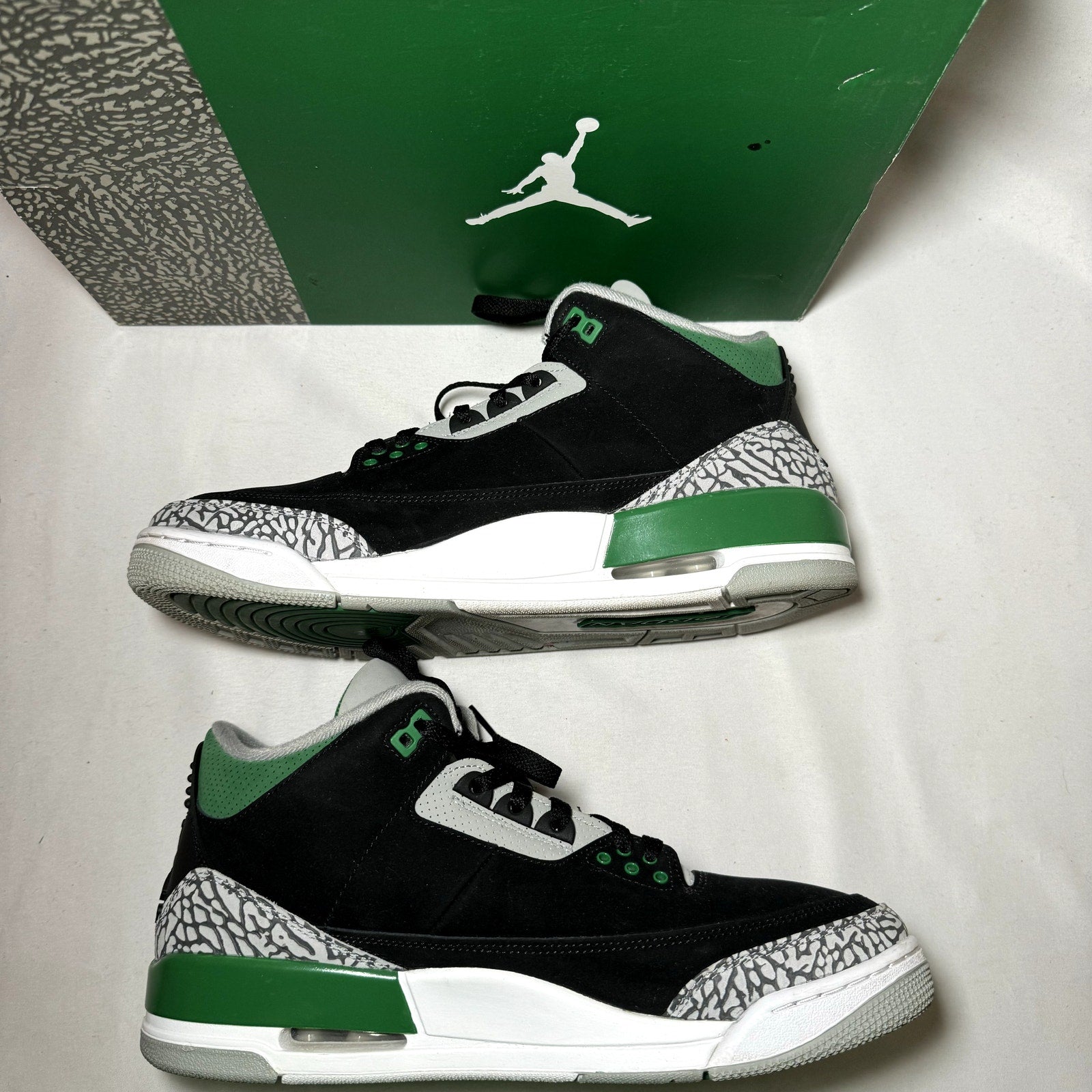 Air Jordan 3 Retro Pine Green Men's Shoes - Size 11.5