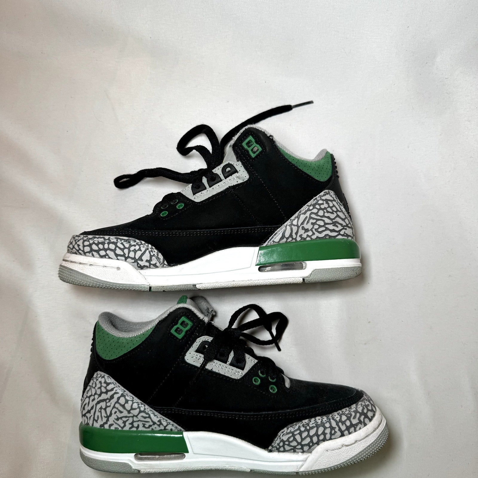 Air Jordan 3 Retro GS Pine Green Kids Shoes - Size 5