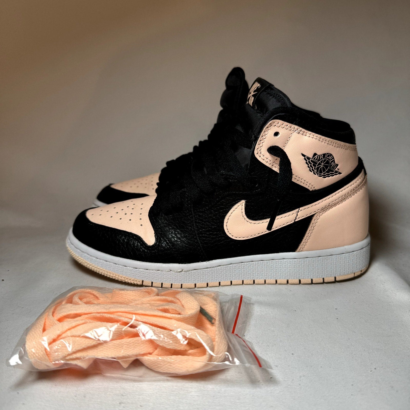 Air Jordan 1 Retro High OG GS Crimson Tint Kids Shoes - Size 4.5