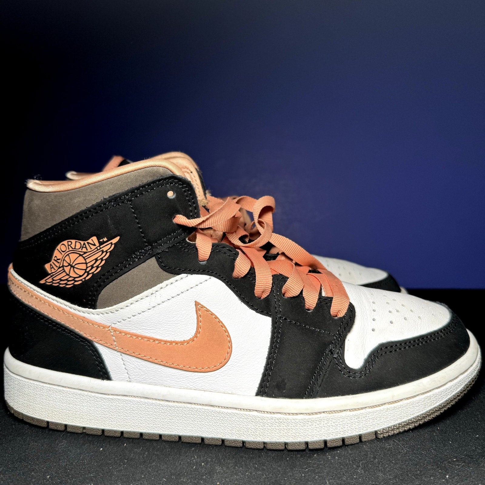 Air Jordan 1 Mid SE Peach Mocha Women's Shoes - Size 7.5