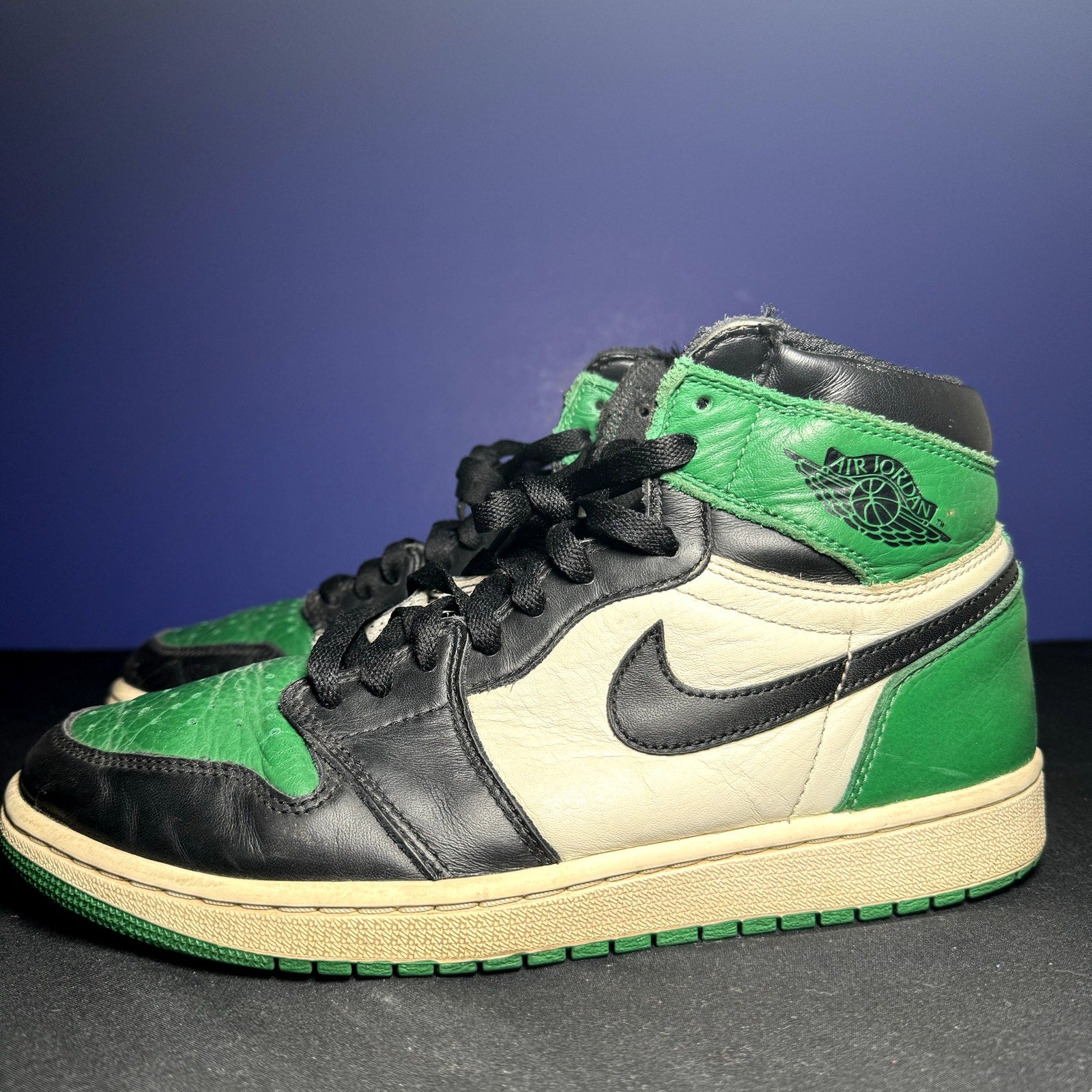 Air Jordan 1 Retro High OG Pine Green Men's Shoes - Size 8.5