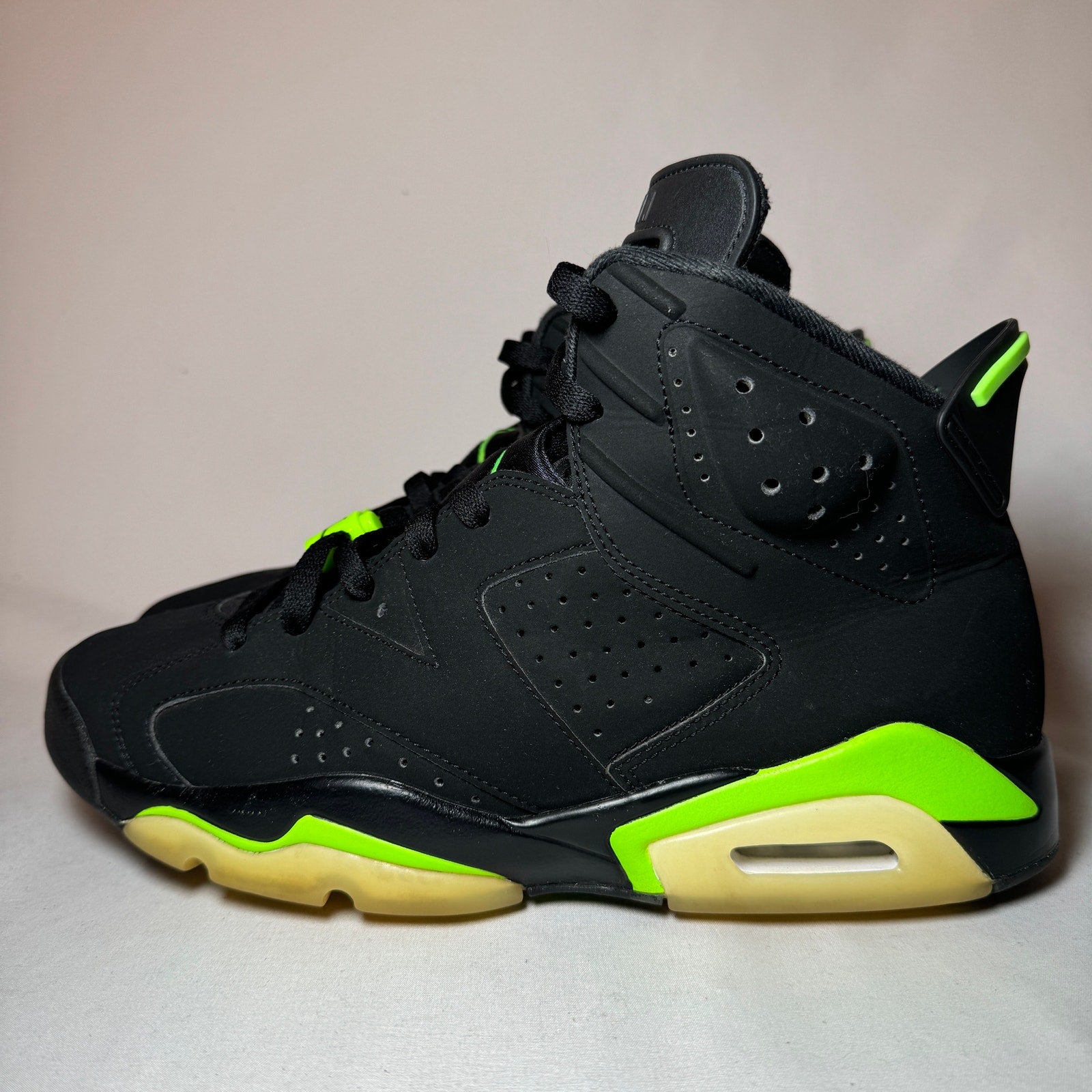 Air Jordan 6 Retro Electric Green Men's Shoes - Size 10.5