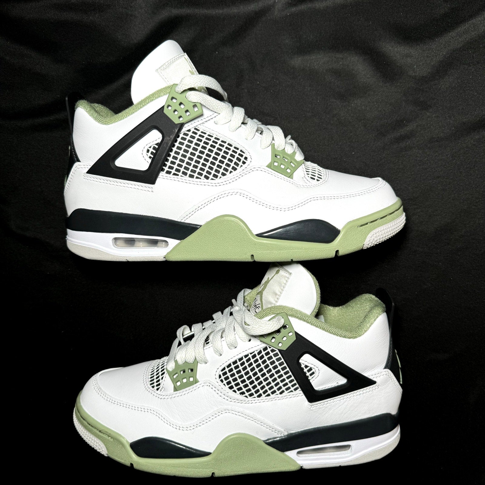 Air Jordan 4 Retro Seafoam Women's Shoes - Size 10