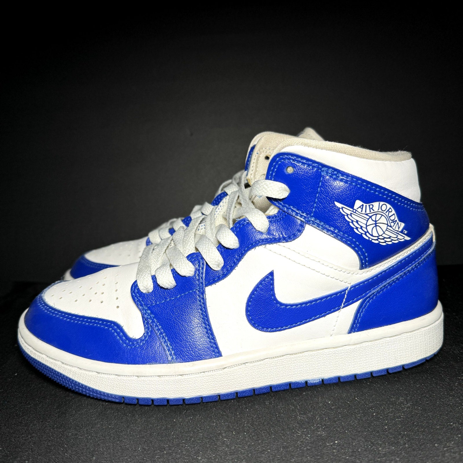 Air Jordan 1 Mid Kentucky Blue Women's Shoes - Size 7.5