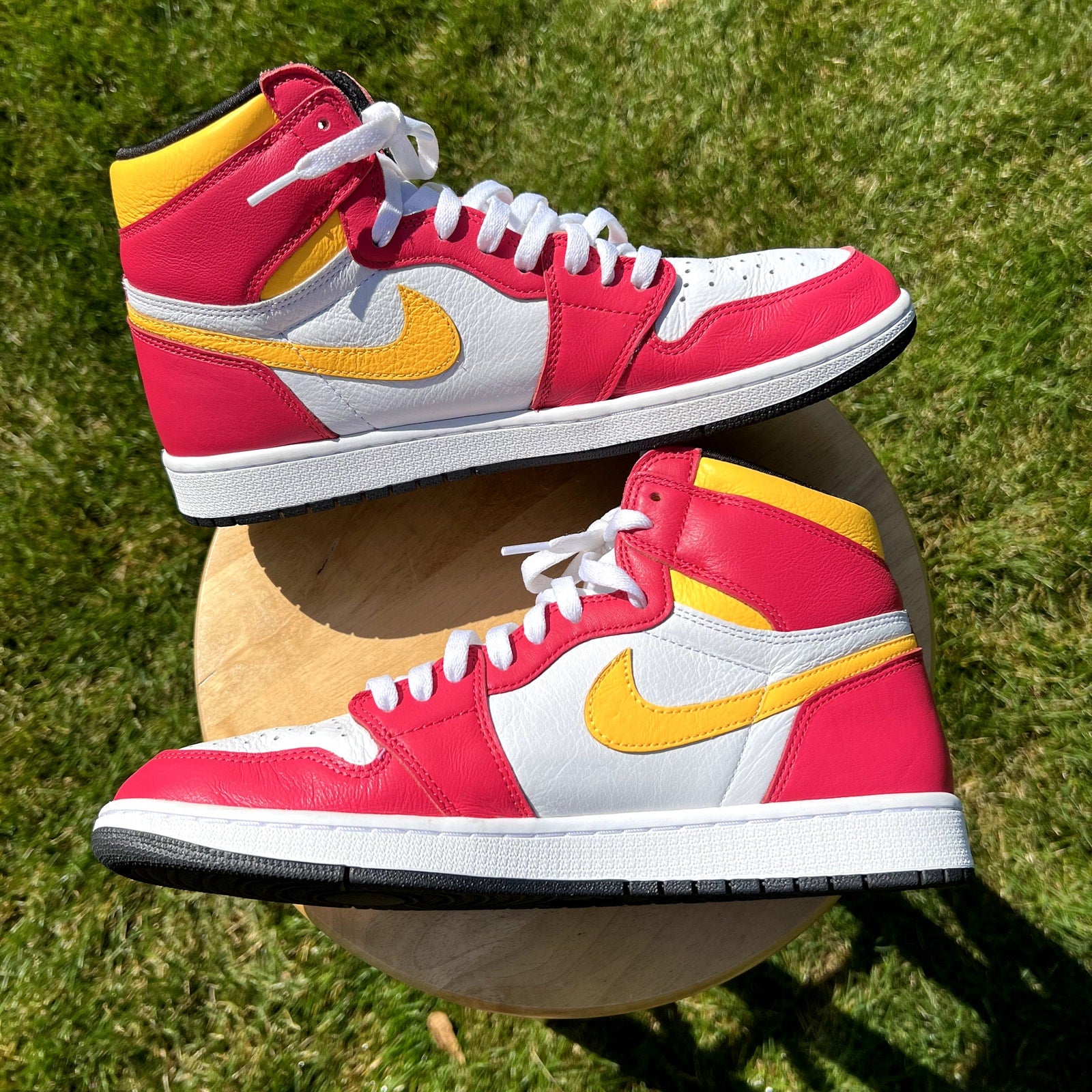 Air Jordan 1 Retro High OG Light Fusion Red Men's Shoes - Size 11.5