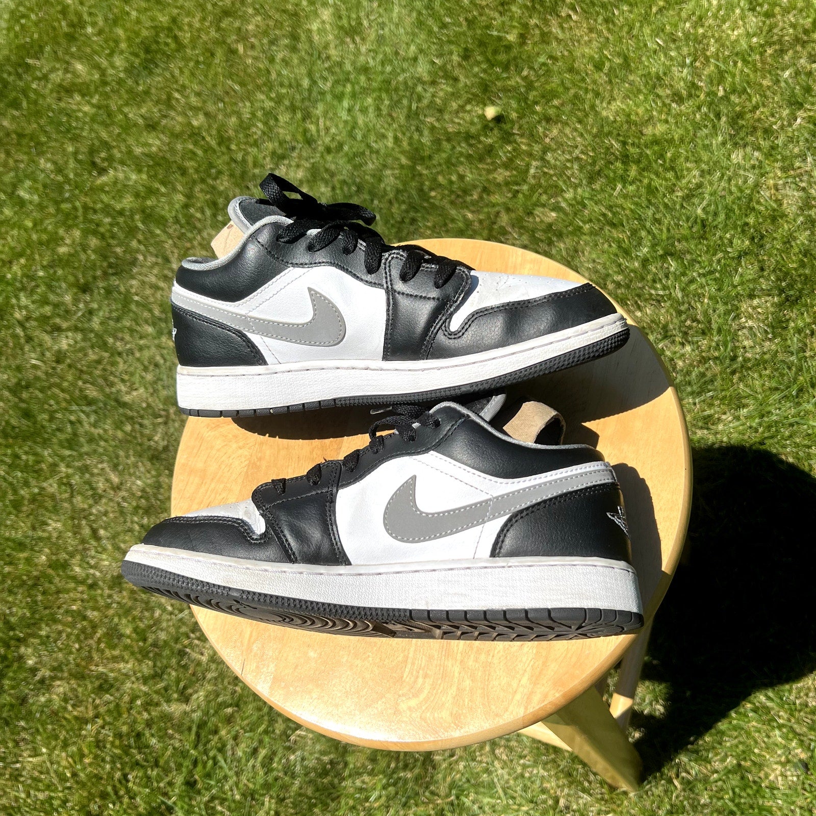 Air Jordan 1 Low GS Black Medium Grey Kids Shoes - Size 7