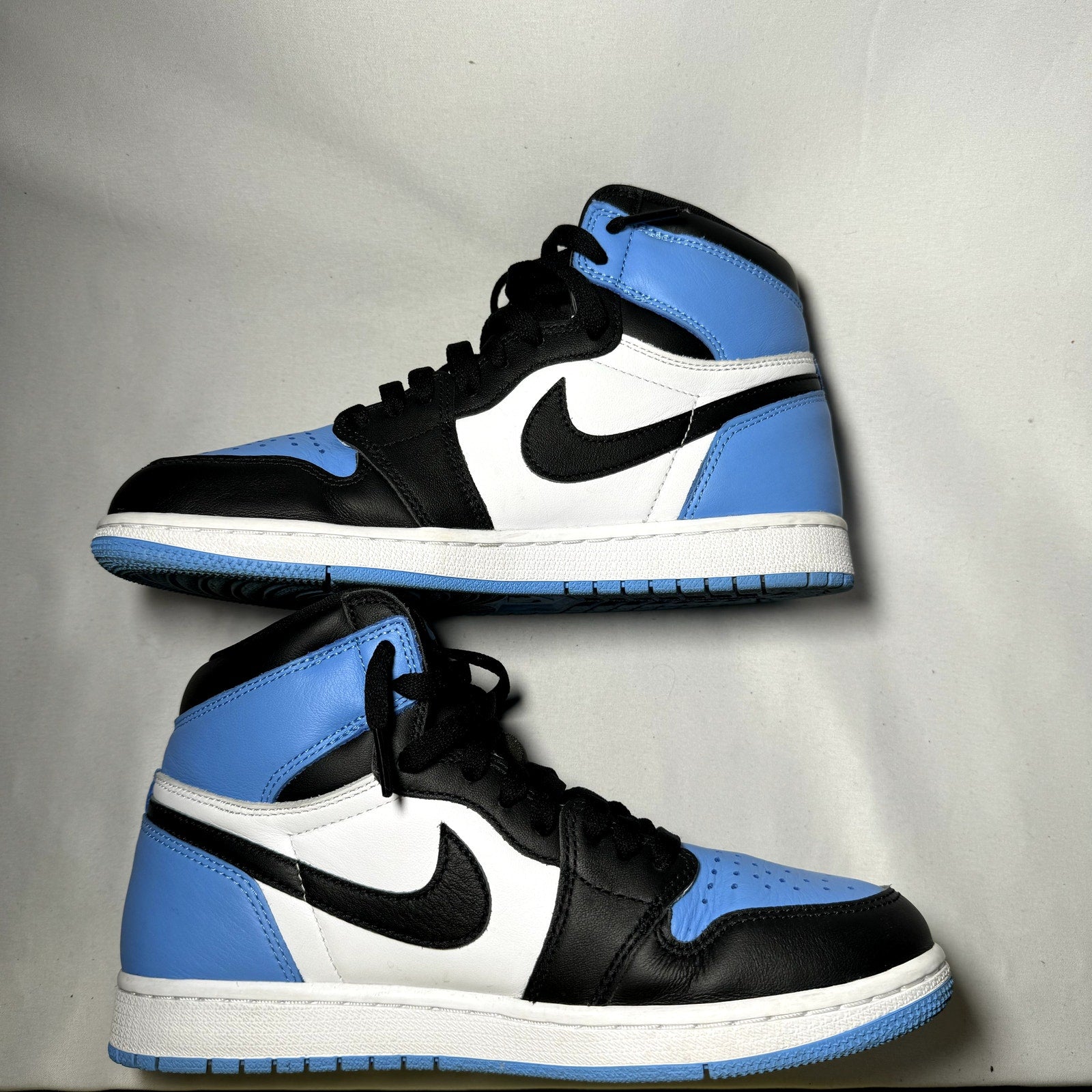 Air Jordan 1 Retro High OG UNC Toe Men's Shoes - Size 8