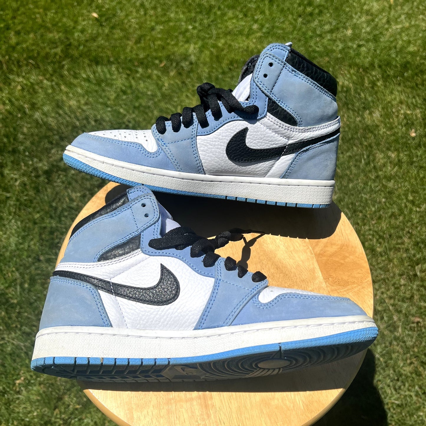 Air Jordan 1 Retro High OG University Blue Men's Shoes - Size 7