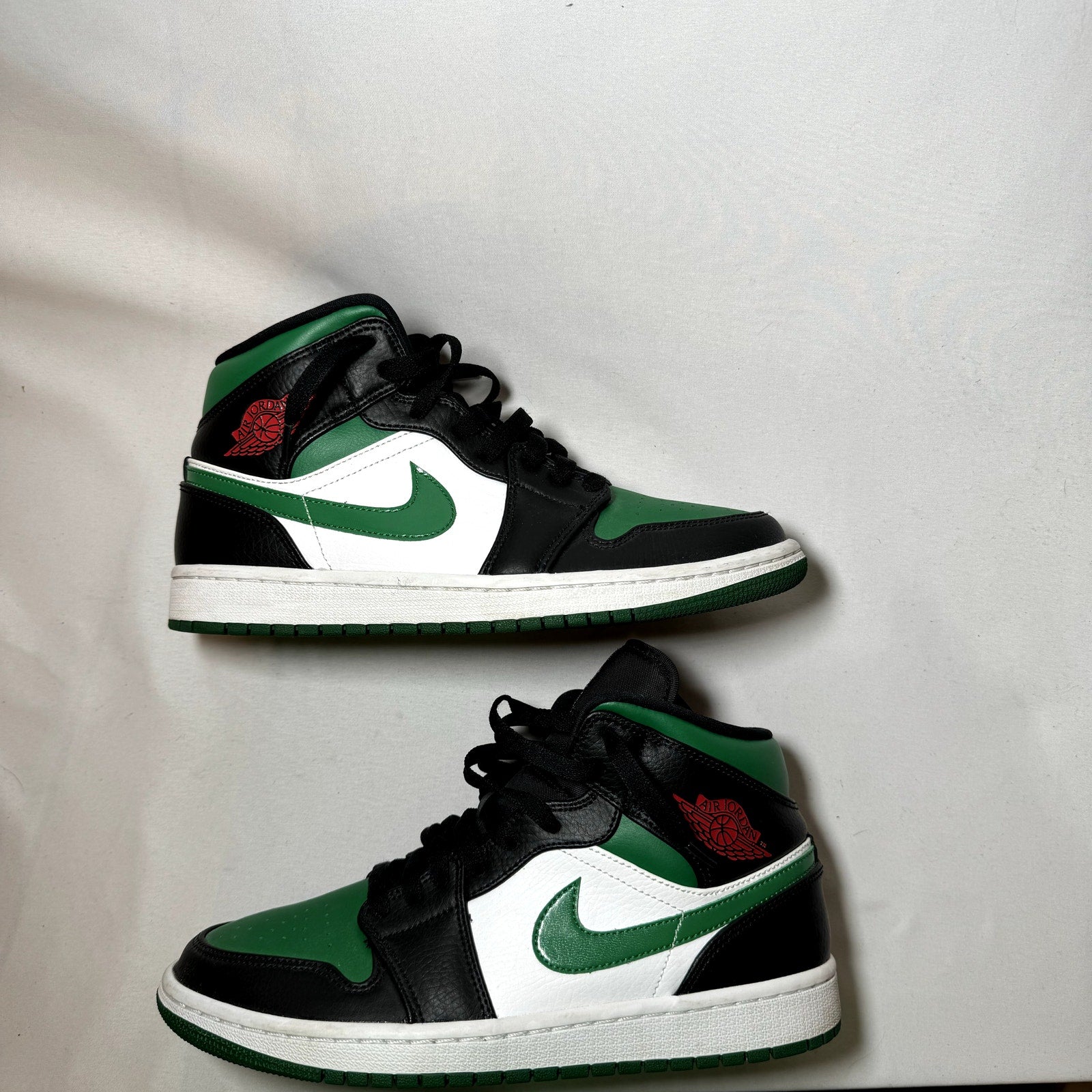 Air Jordan 1 Mid Pine Green Men's Shoes - Size 8