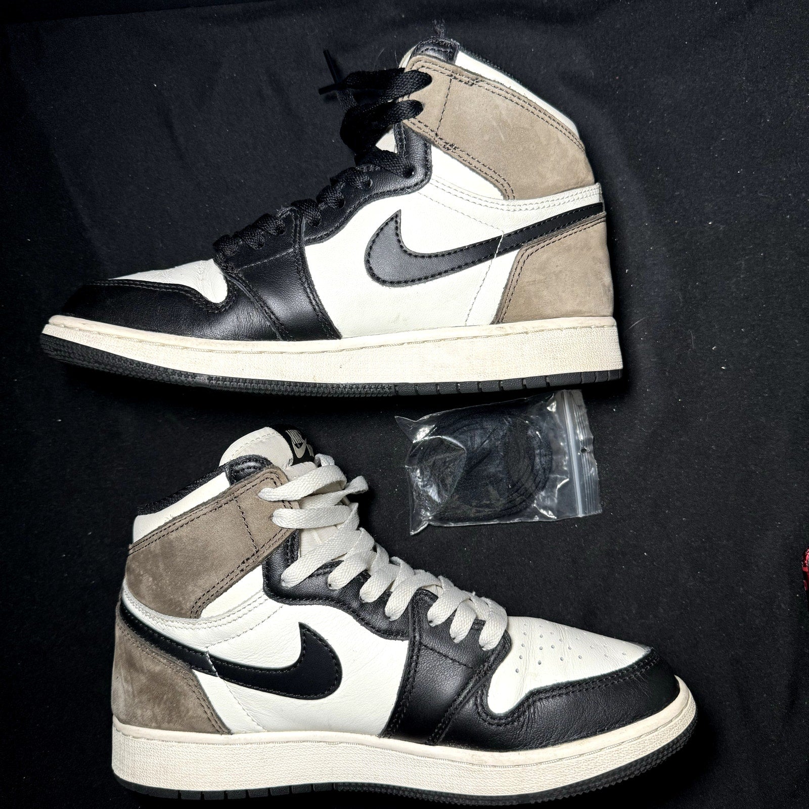 Air Jordan 1 Retro High OG GS Dark Mocha Kids Shoes - Size 6