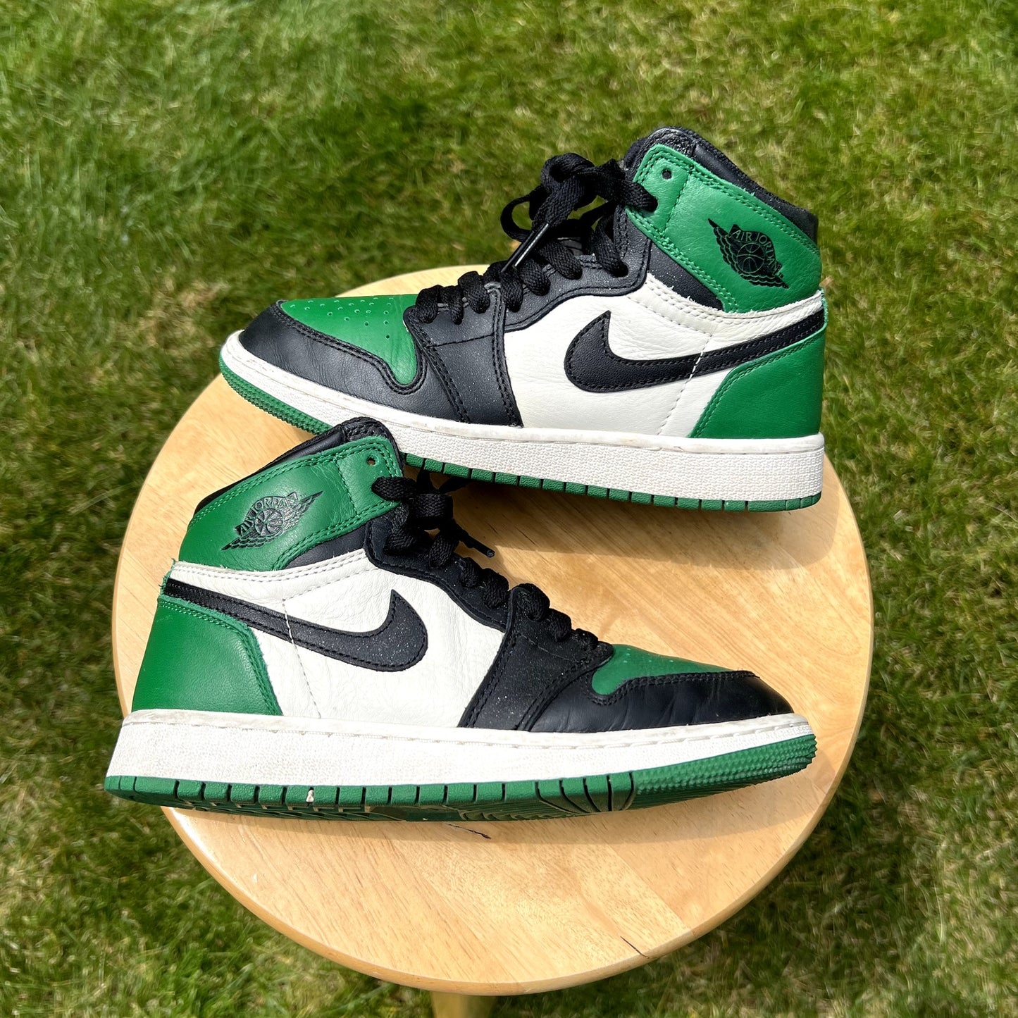 Air Jordan 1 Retro High OG GS Pine Green Men's Shoes - Size 4