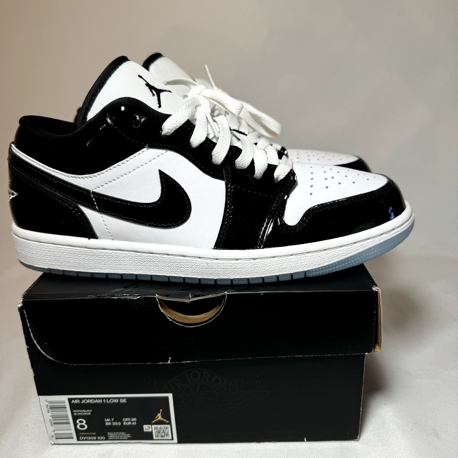 Air Jordan 1 Low SE Concord Men's Shoes - Size 8