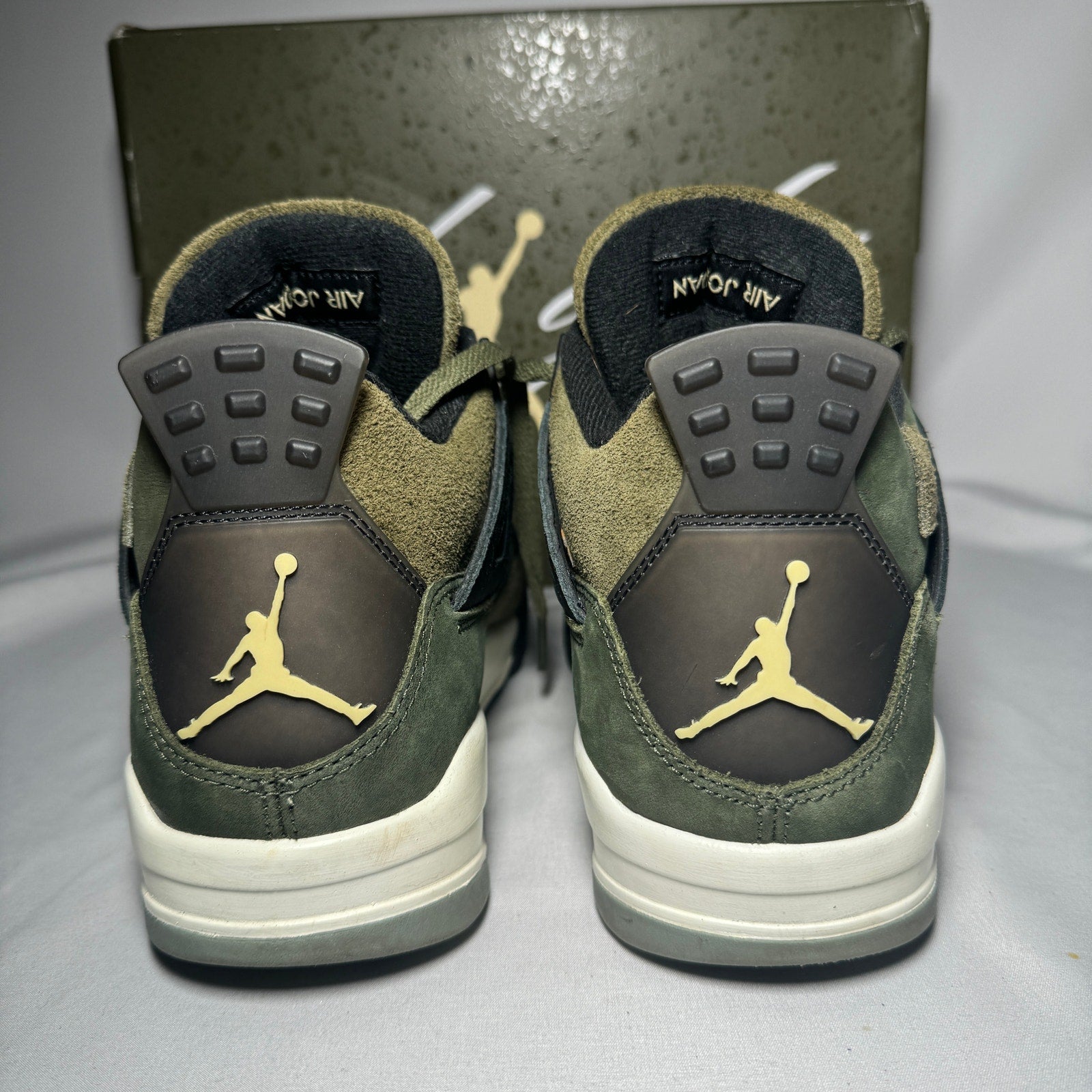 Air Jordan 4 Retro SE Craft Olive Men's Shoes - Size 9.5