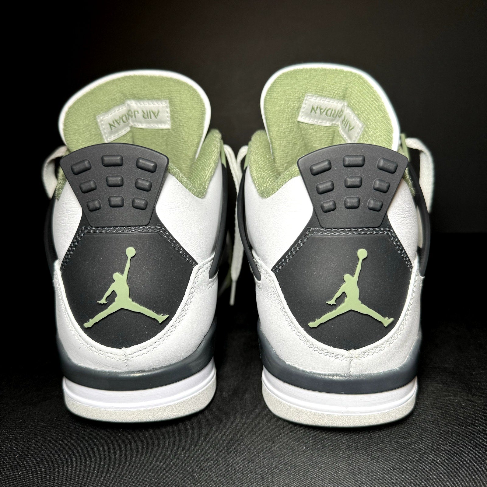 Air Jordan 4 Retro Seafoam Women's Shoes - Size 10