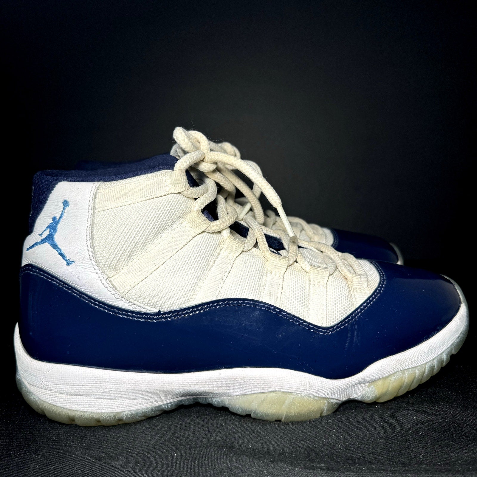 Air Jordan 11 Retro Win Like '82 Men's Shoes - Size 9.5