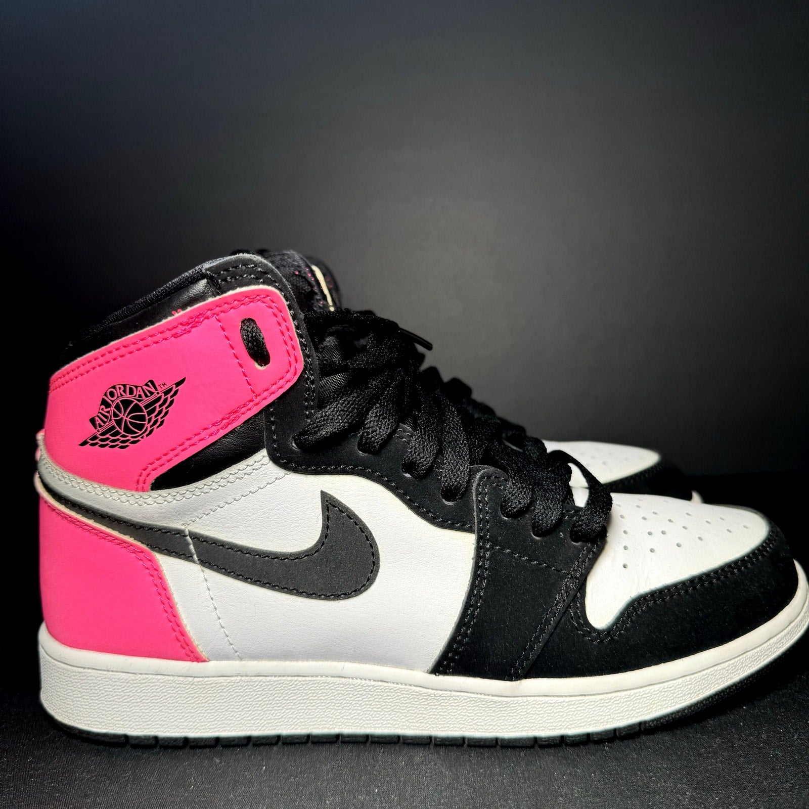 Air Jordan 1 Retro High GG Valentine's Day Kids Shoes - Size 6