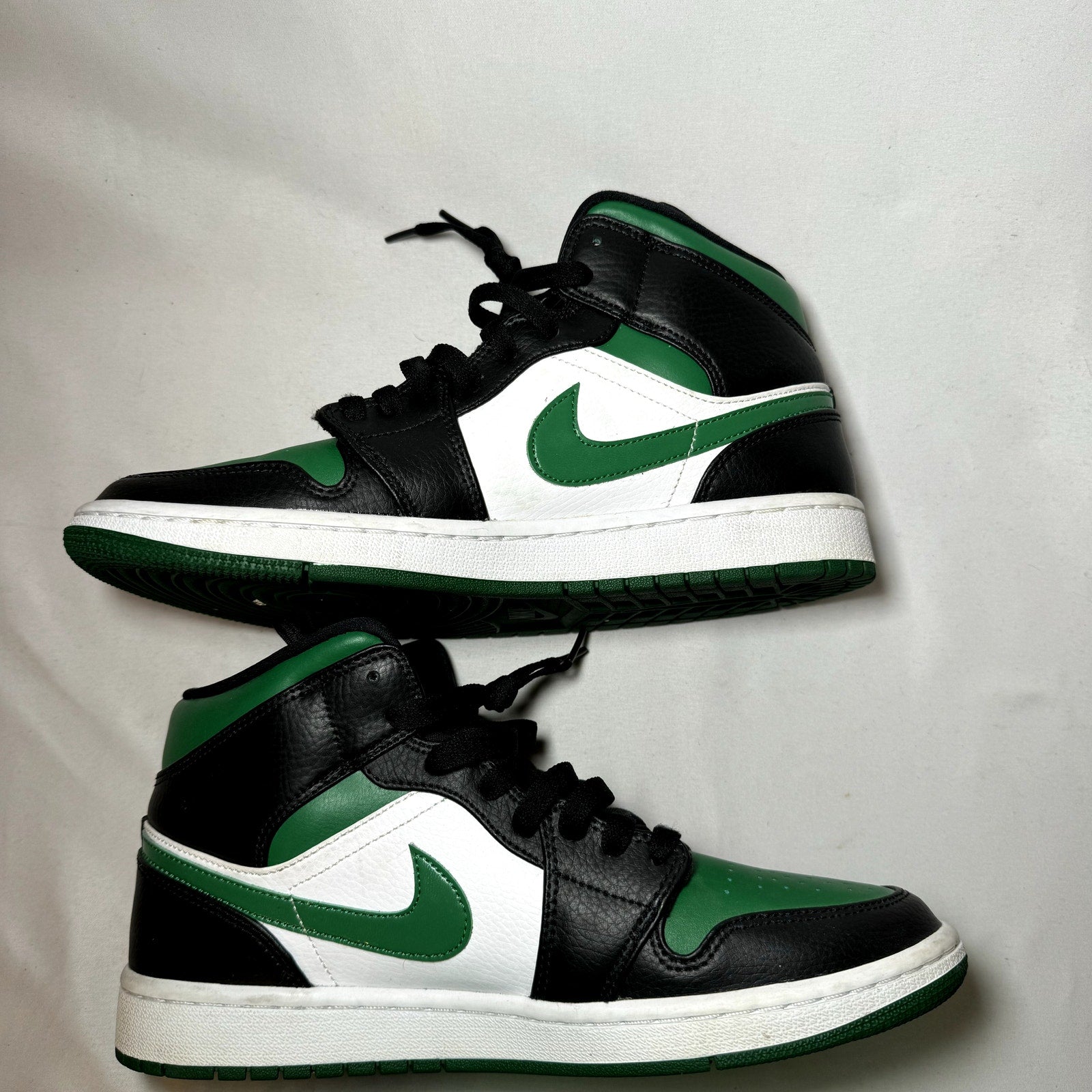 Air Jordan 1 Mid Pine Green Men's Shoes - Size 9