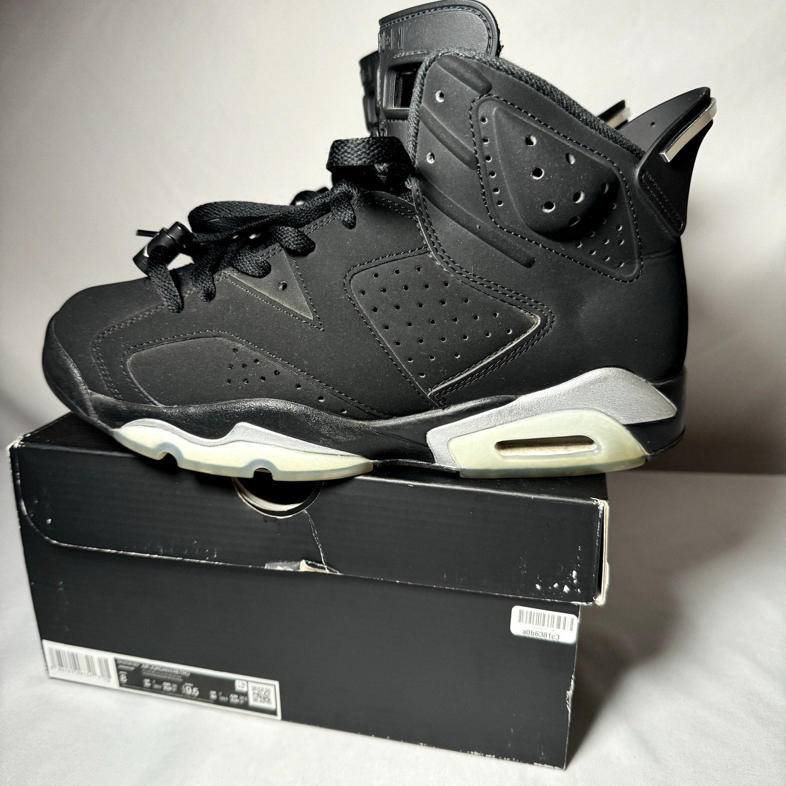 Air Jordan 6 Retro Chrome 2022 Men's Shoes - Size 8