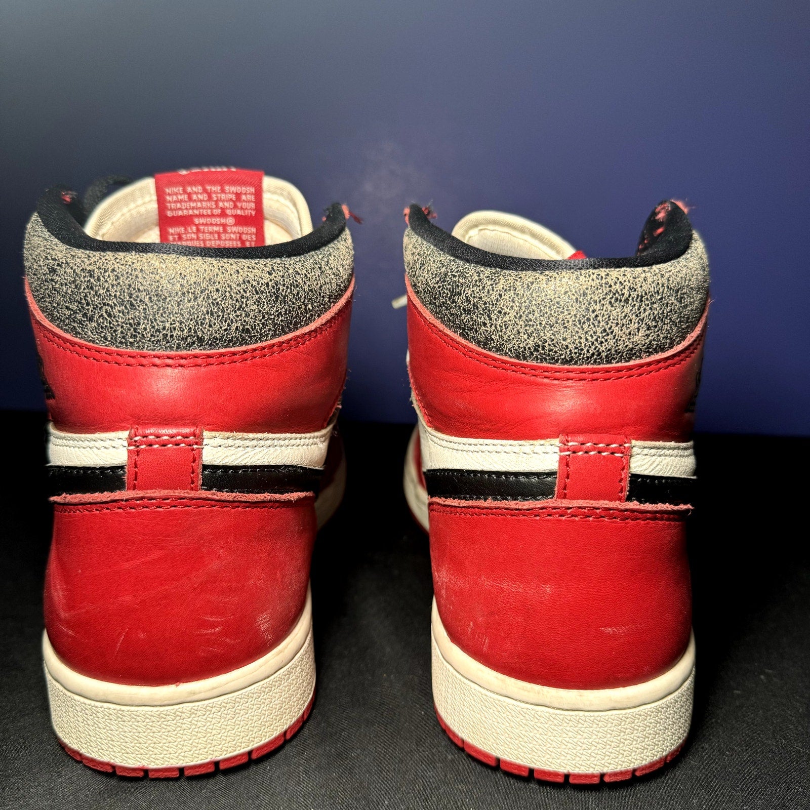 Air Jordan 1 Retro High OG Chicago Lost & Found Men's Shoes - Size 9