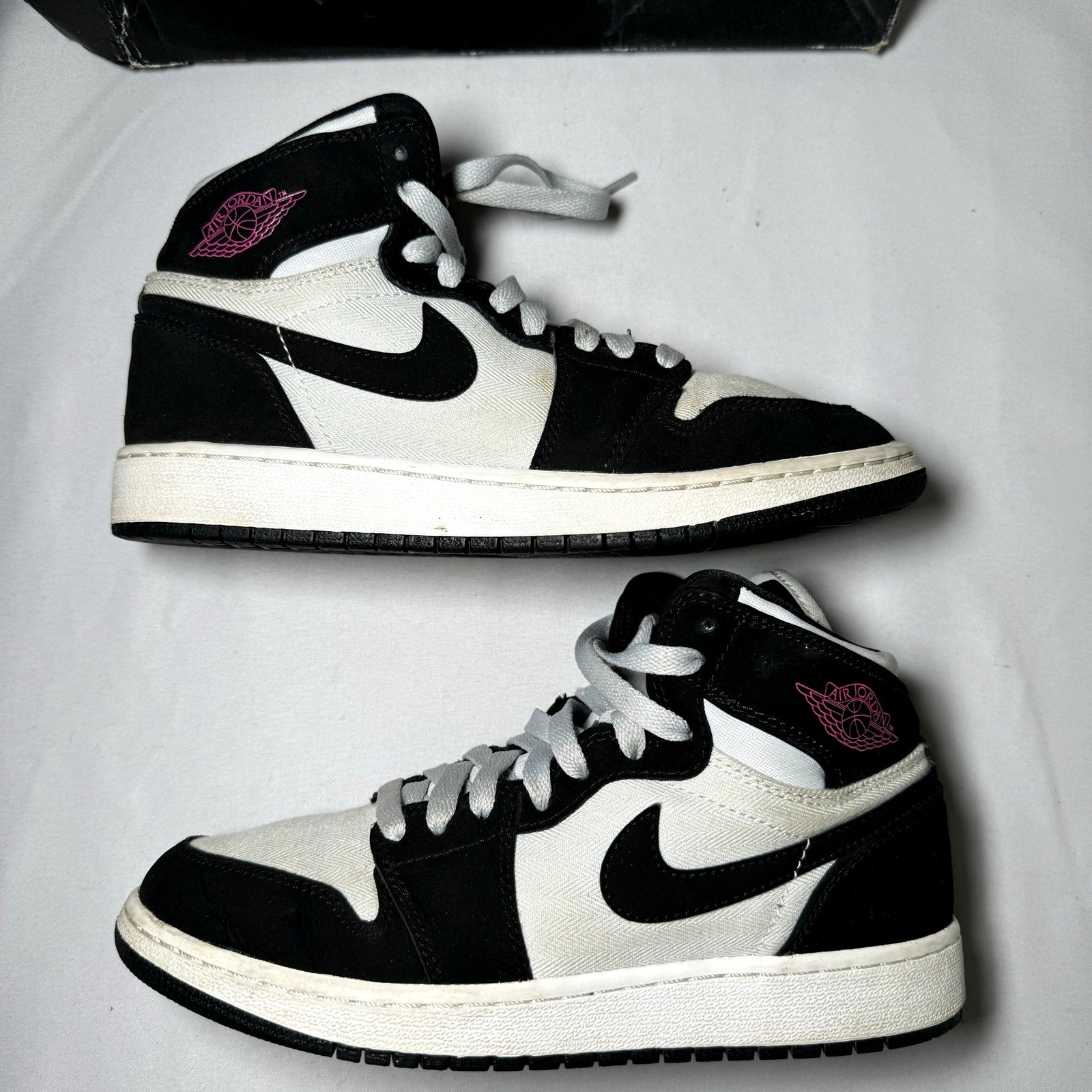 Air Jordan 1 Retro High GS Pure Platinum Black Pink Kids Shoes - Size 5