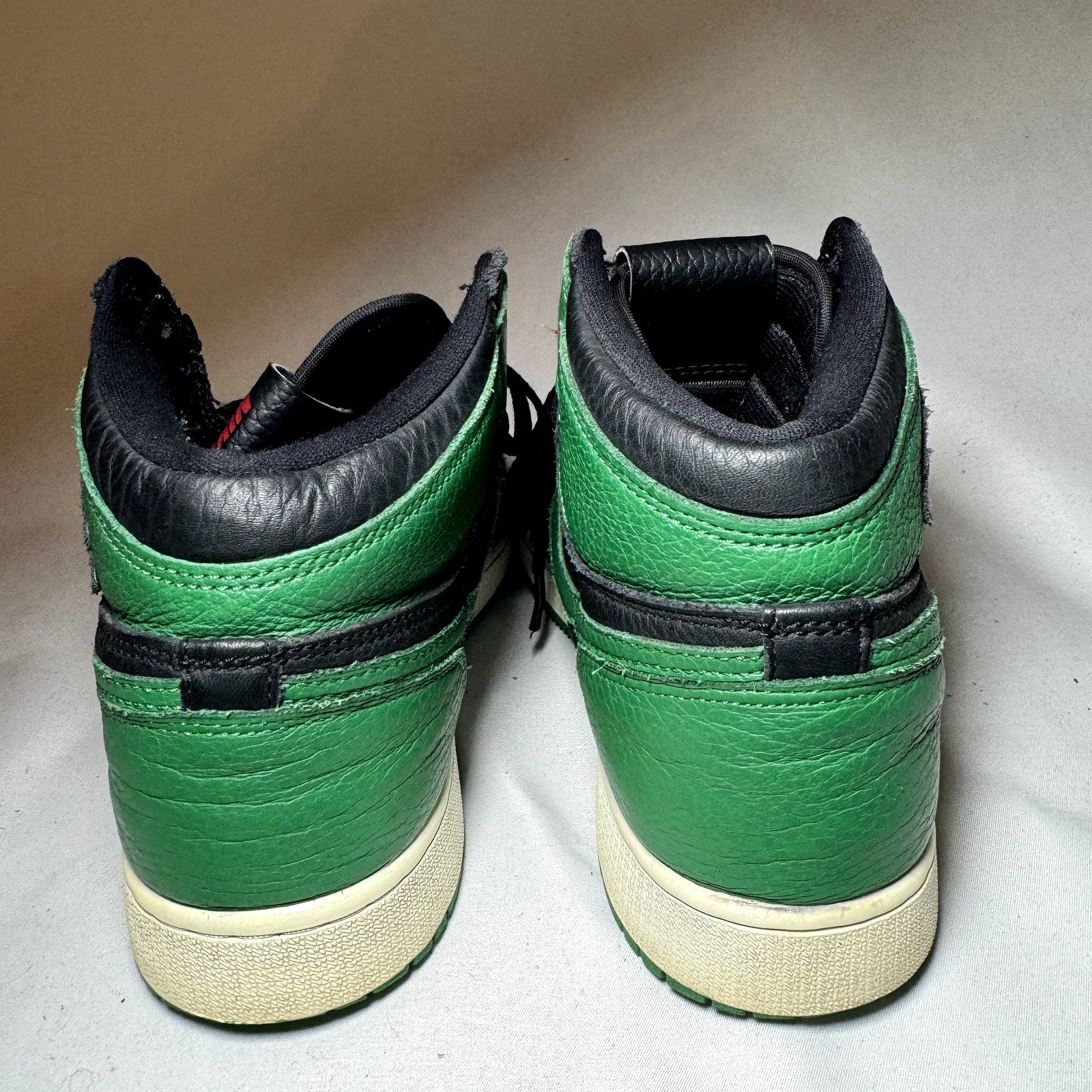 Air Jordan 1 Retro High OG GS Pine Green 2.0 Kids Shoes - Size 7