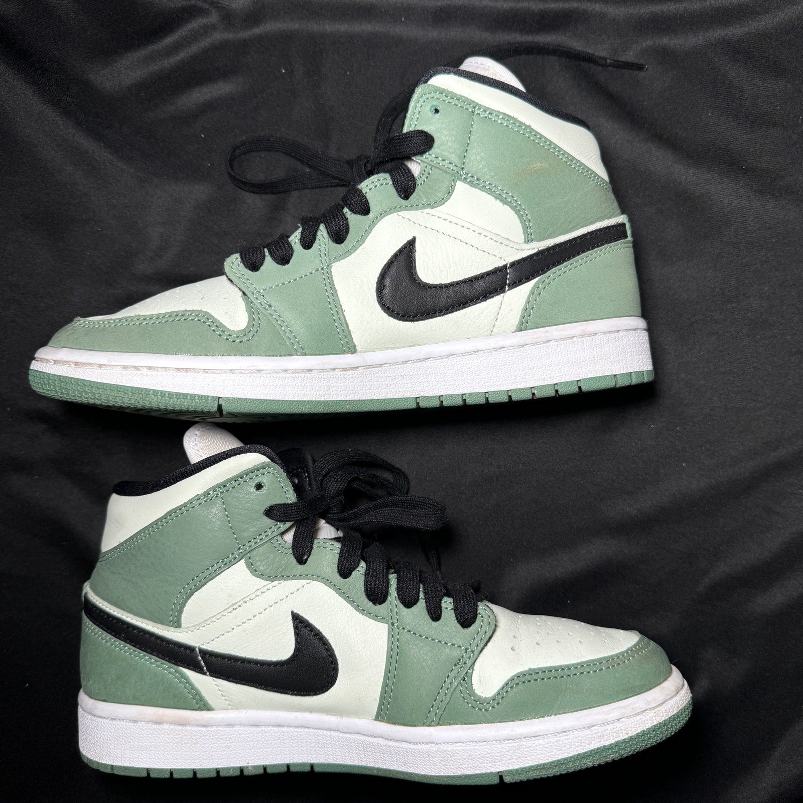 Air Jordan 1 Mid SE Dutch Green Women's Shoes - Size 7.5