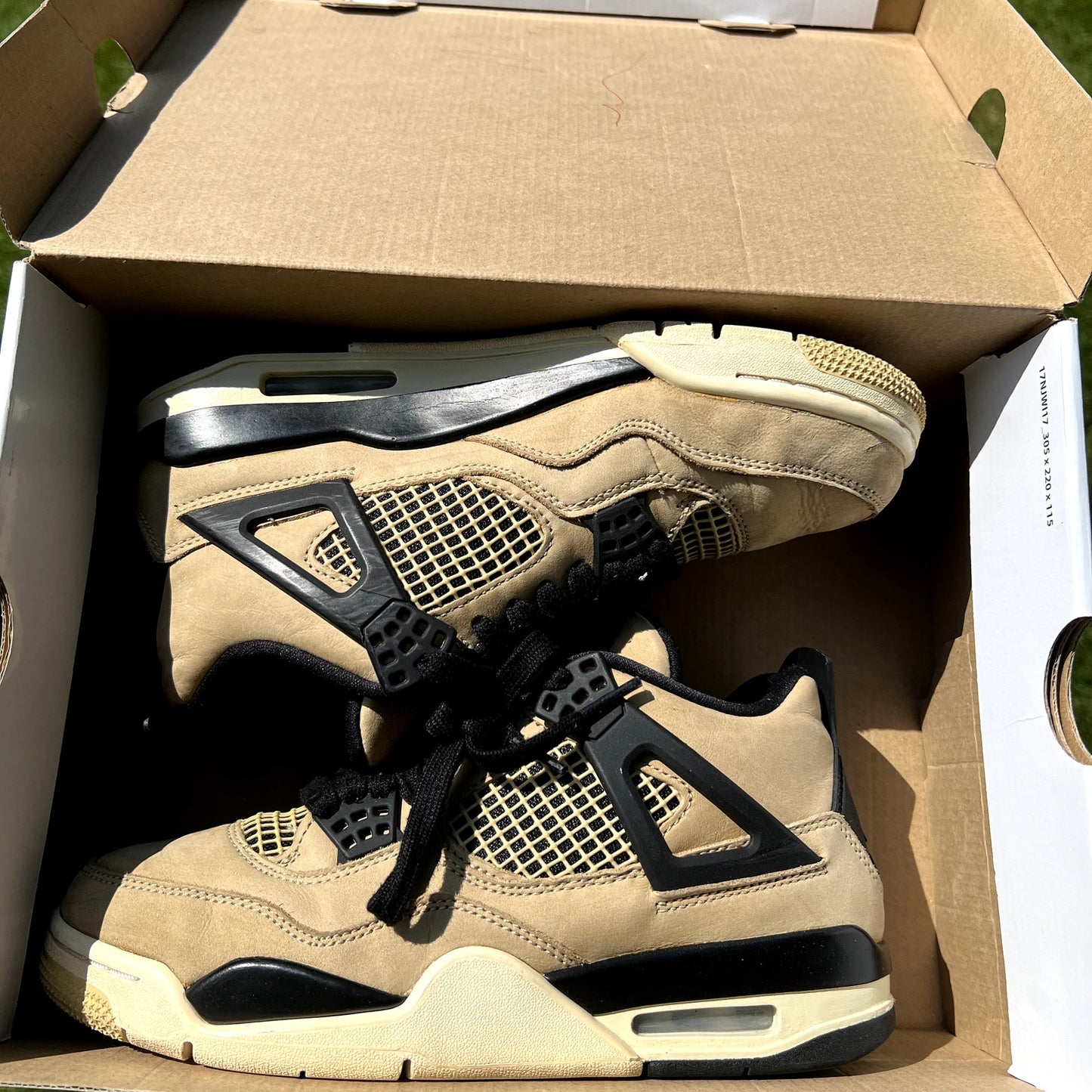 Wmns Air Jordan 4 Retro Mushroom Women's Shoes - Size 7.5