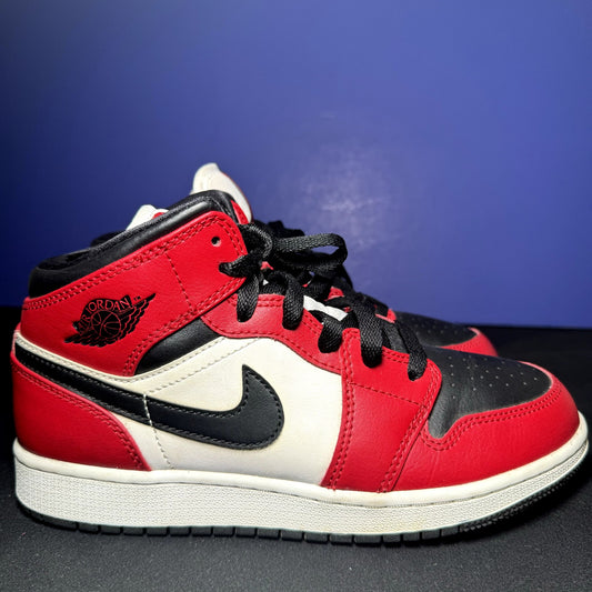 Air Jordan 1 Mid GS Chicago Black Toe Kids Shoes - Size 4.5