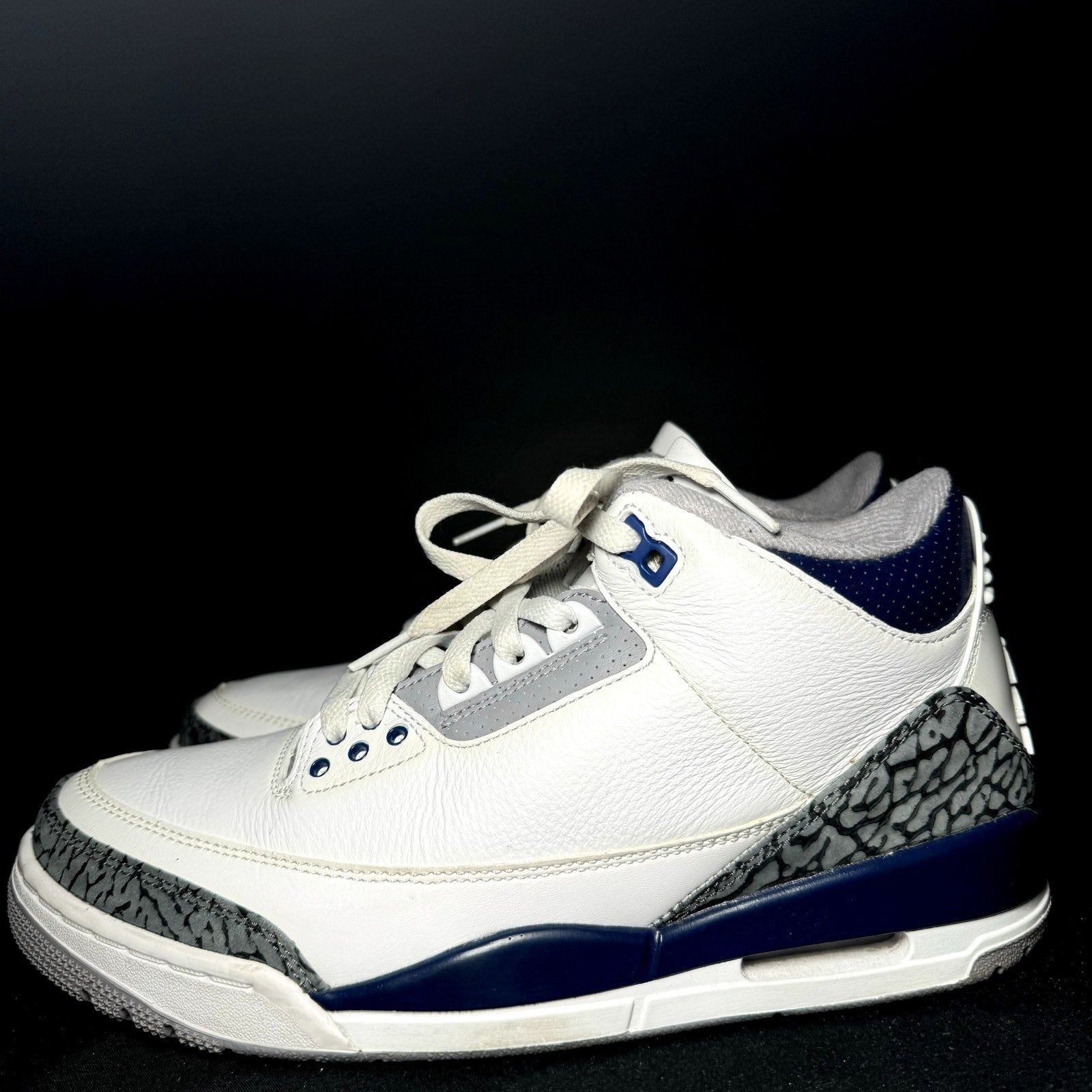 Air Jordan 3 Retro Midnight Navy Men's Shoes - Size 8.5