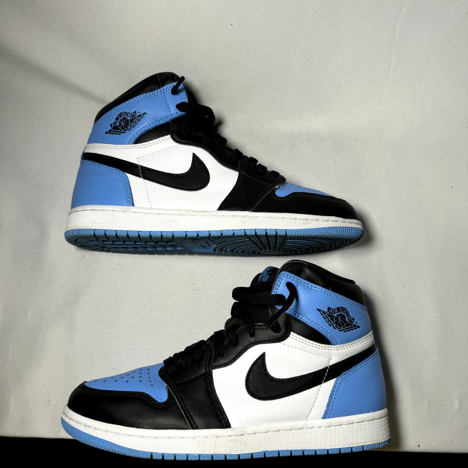 Air Jordan 1 Retro High OG UNC Toe Men's Shoes - Size 8