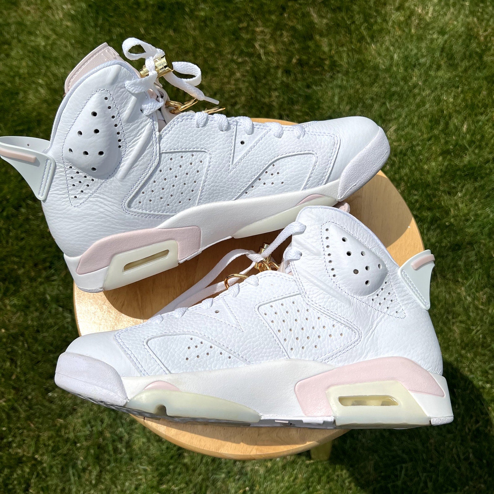 Wmns Air Jordan 6 Retro Gold Hoops Women's Shoes - Size 9.5