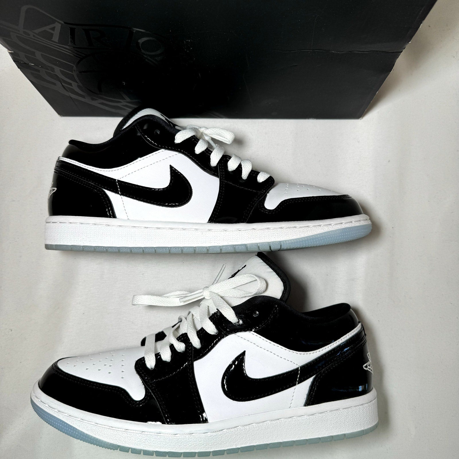 Air Jordan 1 Low SE Concord Men's Shoes - Size 8